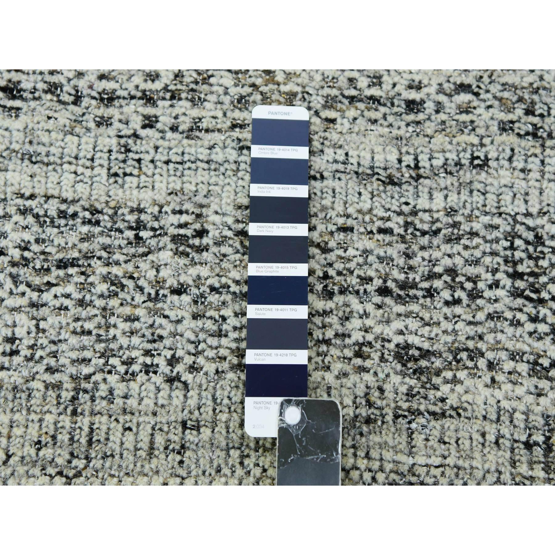 Handgeknüpfter Teppich aus reiner Wolle in Grau mit schwarzem, oxidiertem Gras-Design 12'2