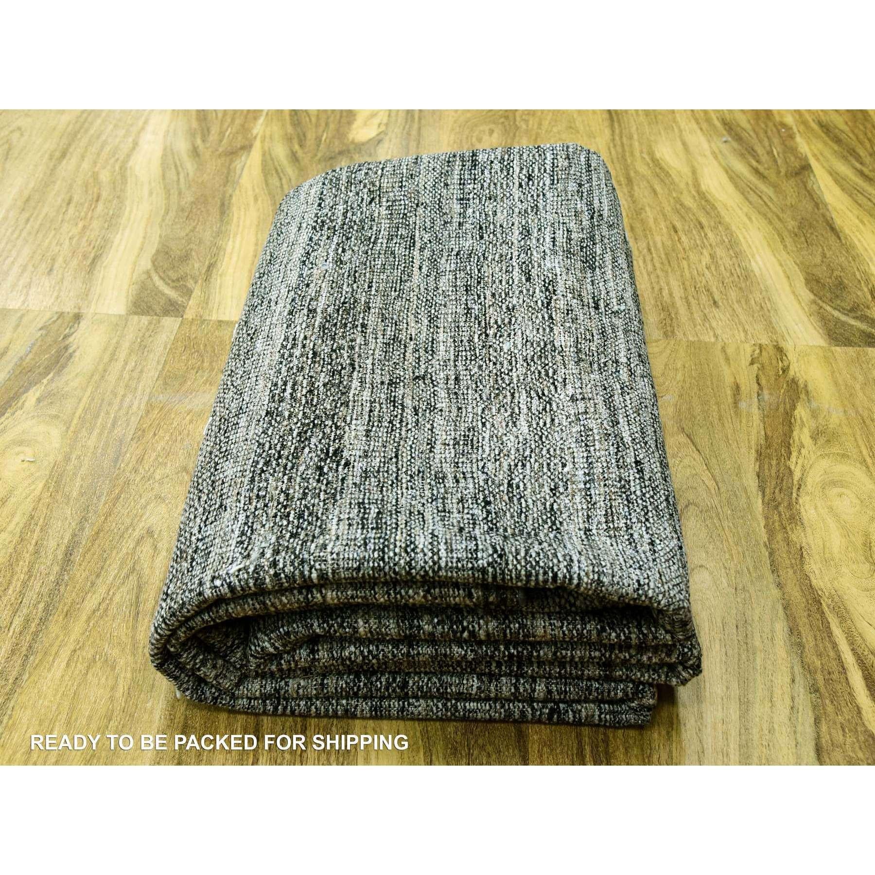 Handgeknüpfter Teppich aus reiner Wolle in Grau mit schwarzem, oxidiertem Gras-Design 12'2