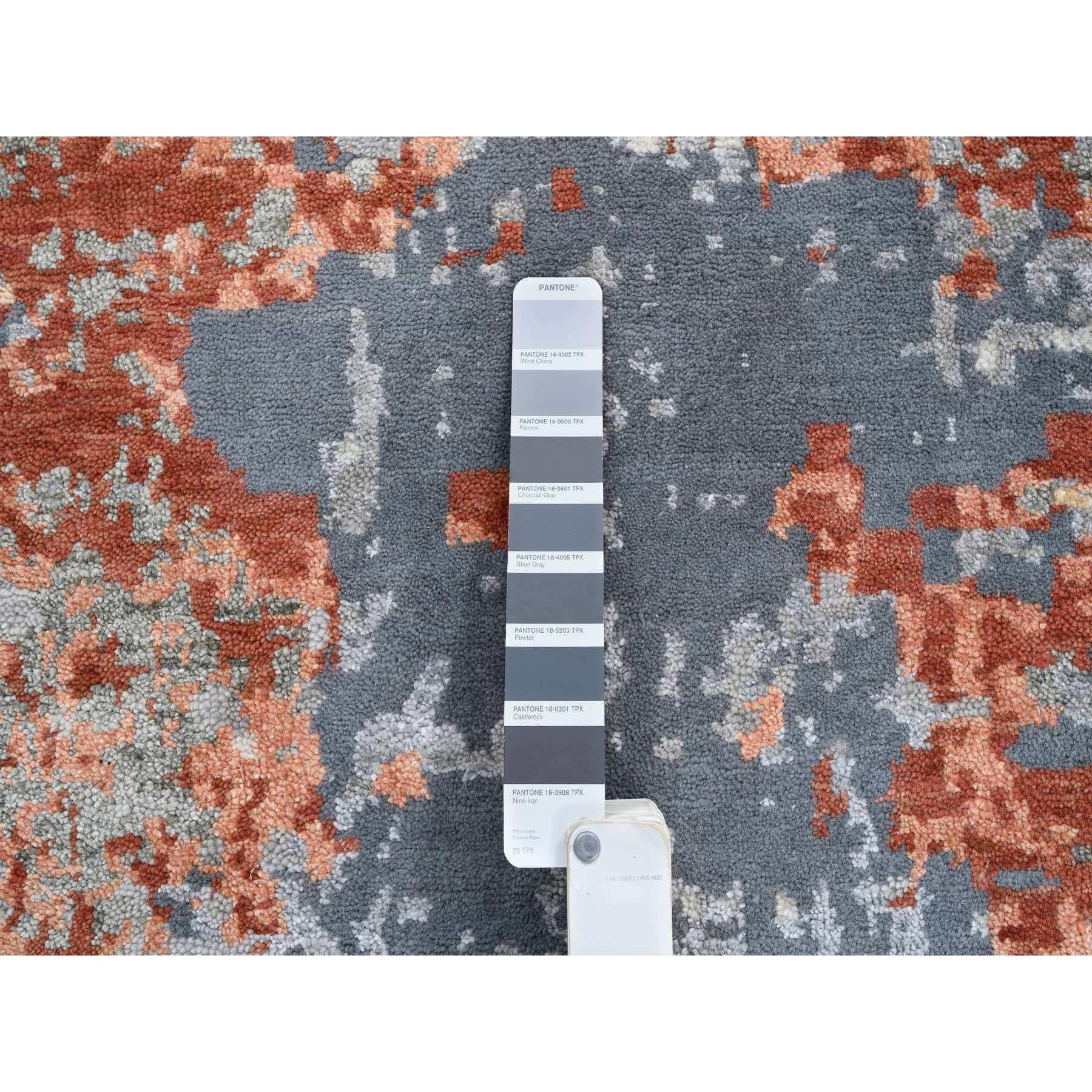 Seta Tappeto grigio in lana e seta annodato a mano con un design astratto moderno e di grandi dimensioni 12'x15'3
