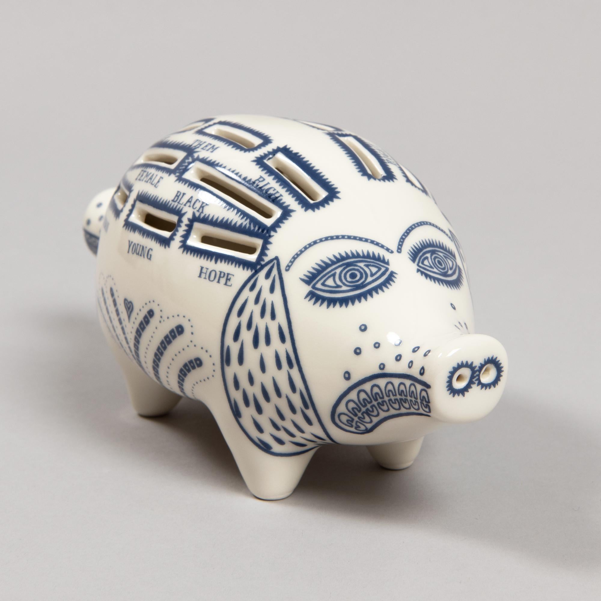 Grayson Perry, Piggy Bank – Keramik Spardose mit Schweinsledermotiv, britische Kunst 4