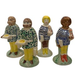 Key Workers (Set completo di quattro sculture) di Grayson Perry