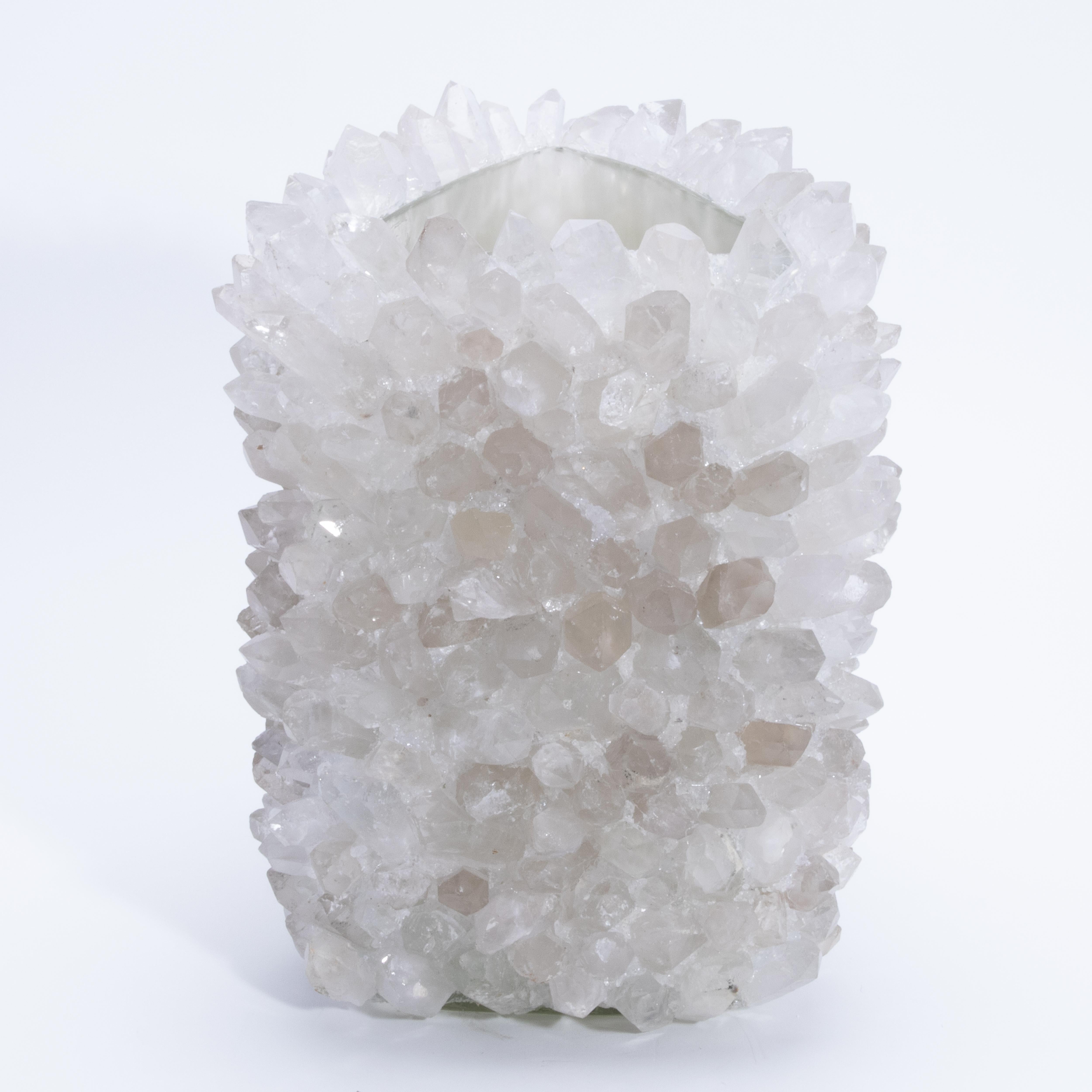 Moderno Vaso Grayson in quarzo chiaro di Kathryn McCoy in vendita