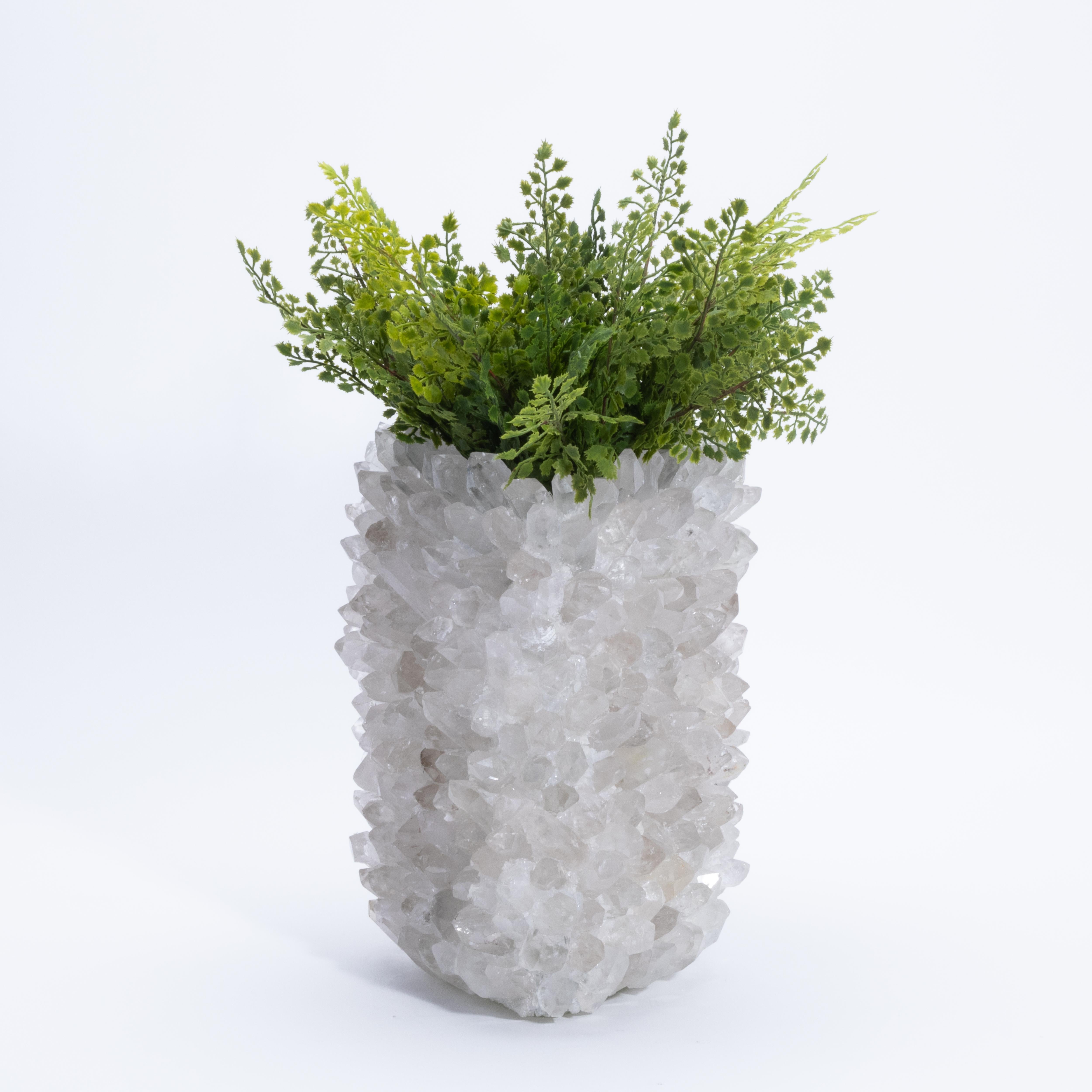 Quarzo Vaso Grayson in quarzo chiaro di Kathryn McCoy in vendita