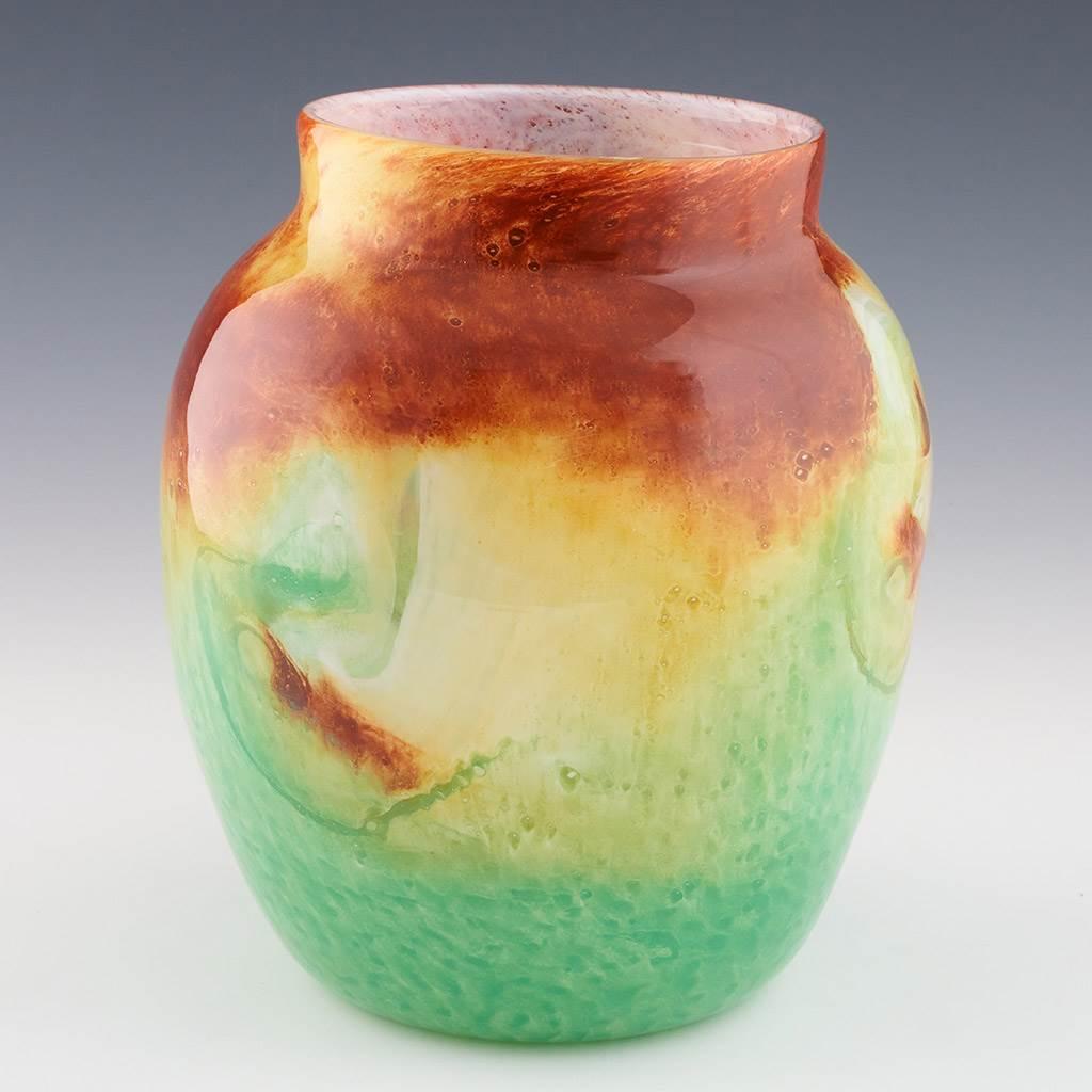 Art Déco Vaso screziato in vetro GrayStan in vendita