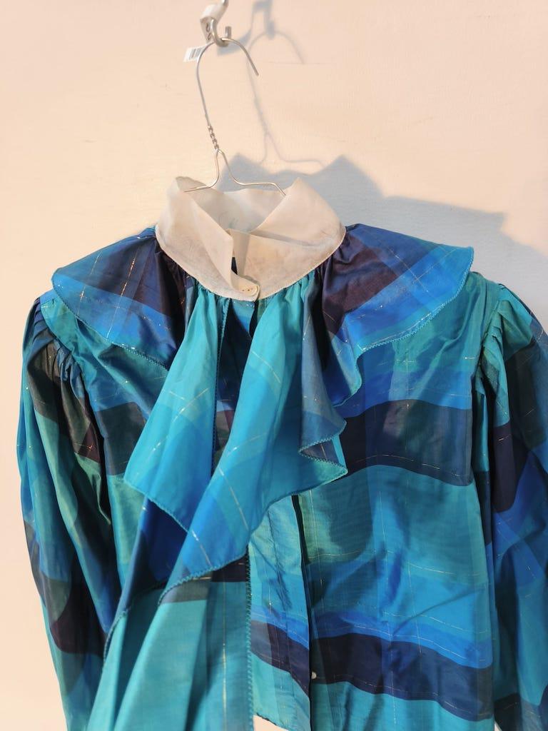 Grazia Fava Milan Silk Ruffle Blouse with Organza Collar, 1970s-1980s For Sale 4