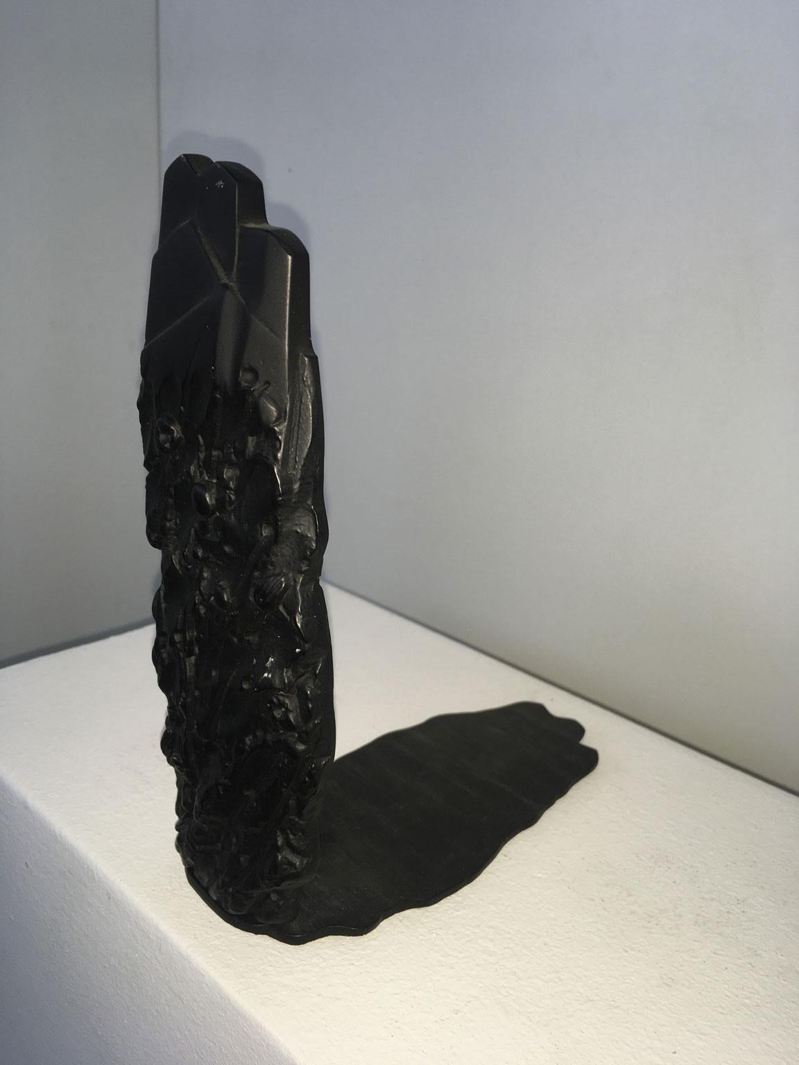 Postmoderne schwarze abstrakte Skulptur aus Bronze, Italien, 1980  Graziano Pompili-Buchstütze im Angebot 18