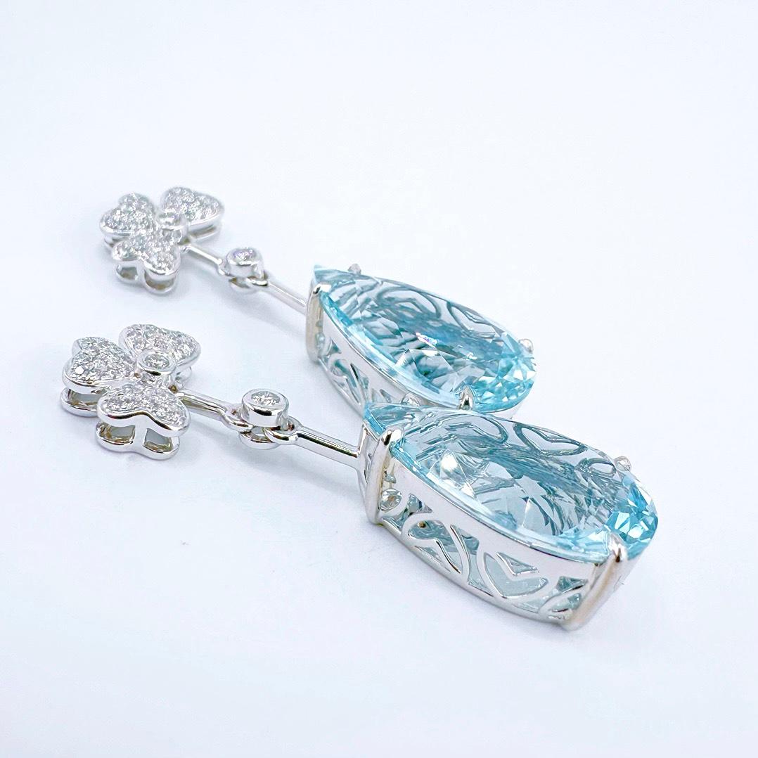 Pear Cut GRC Certified 10.65 CT Intense Blue Aquamarine & Diamond 18K Gold Drop Earrings For Sale