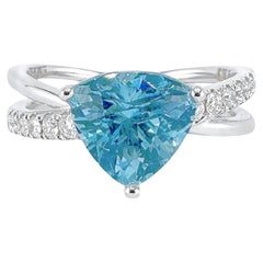 GRC zertifizierter 1,34 Karat dreieckiger Aquamarin-Ring mit Diamanten