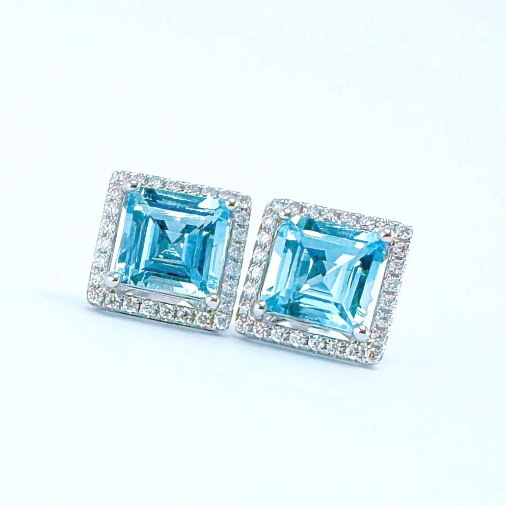 GRC Certified 1.80 CT Intense Blue Aquamarine & Diamond Stud Earrings

2 Aquamarines - 1.80 CT
GRC Certified - Intense Blue ( Santa Maria Blue )

Diamonds - 0.224 CT
18K Gold - 2.18 GM