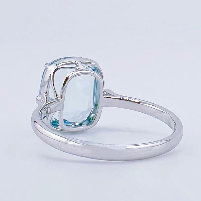 GRC-zertifiziert 2,40 CT Santa Maria Blue Aquamarin 18K Gold Ring mit Diamanten im Zustand „Neu“ im Angebot in Kowloon, HK