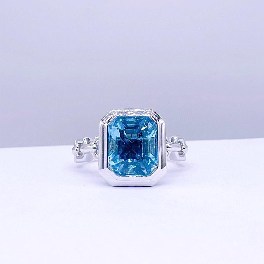 GRC-zertifizierter 3,0 CT lebhaft blauer Aquamarin 18K Gold Ring mit Diamanten

1 Aquamarin - 3,0 CT
Form : Achteckig
Schliff - Brillant
Farbe - Lebendiges Blau

18K Gold - 4,64 GM


