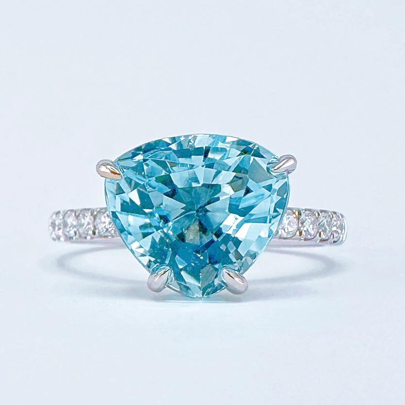 GRC Certified 3.14 CT Intense Blue Aquamarine Ring with Diamonds

1 Aquamarine - 3.14 CT
Shape - Triangle
Cut - Brilliant
Color - Intense Blue
Dimension : 10.45 * 9.71 * 6.19 mm

GRC Certification Attached

Diamonds - 0.335 CT
18K Gold - 3.17 GM
