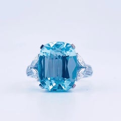 GRC Certified 5.48 CT Aquamarine 18K Gold Cocktail Ring