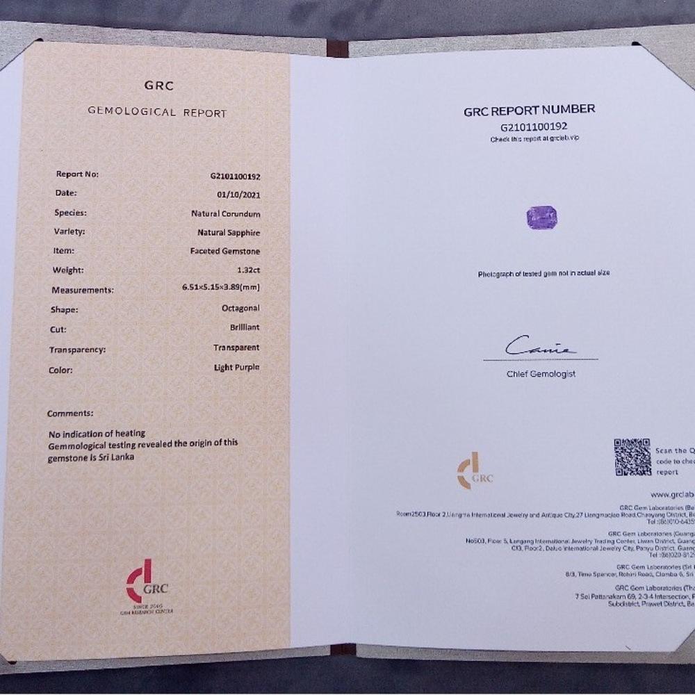 GRC Certified Light Purple Sapphire 18K White Gold Ring with Diamonds In New Condition For Sale In Kowloon, HK