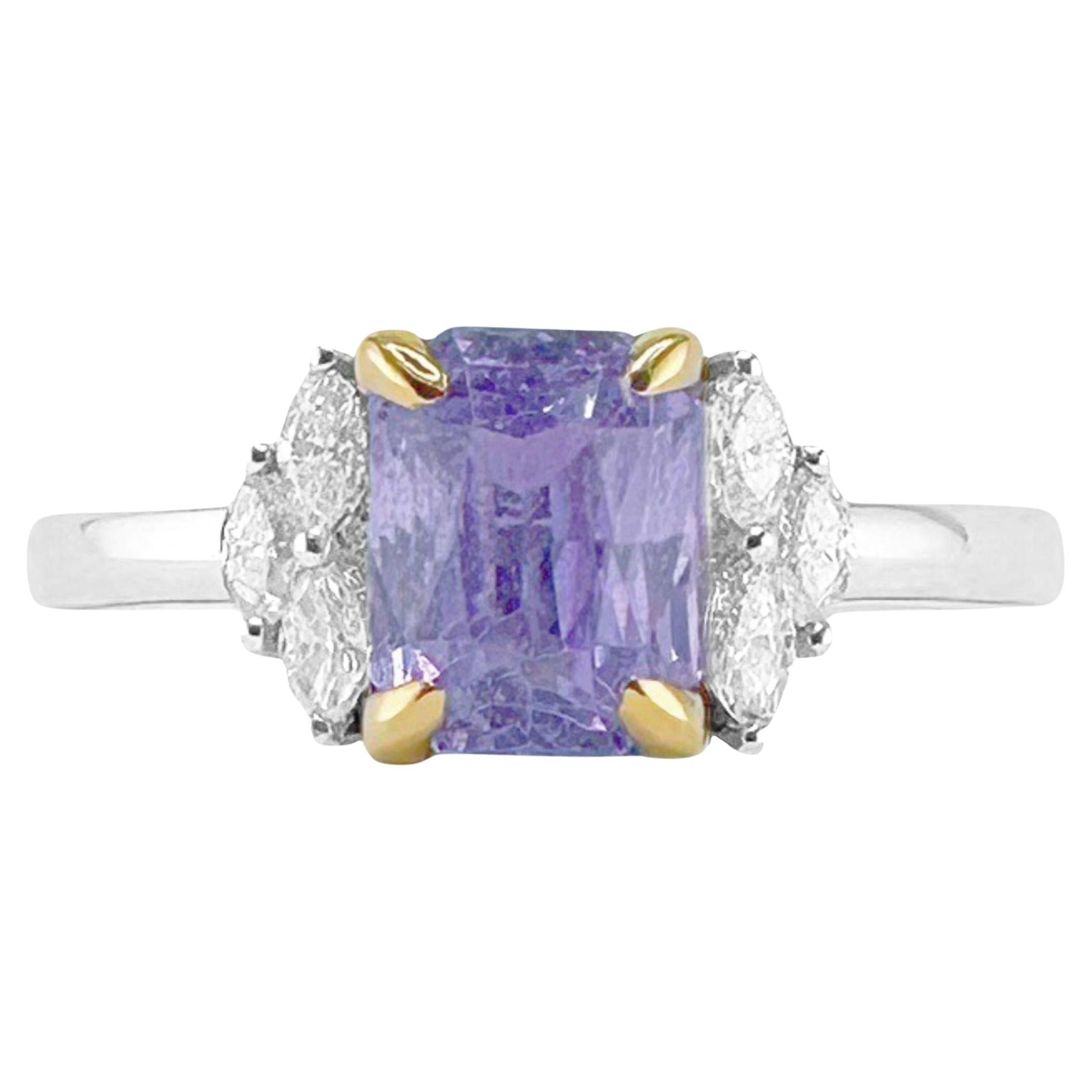 GRC Certified Light Purple Sapphire 18K White Gold Ring with Diamonds