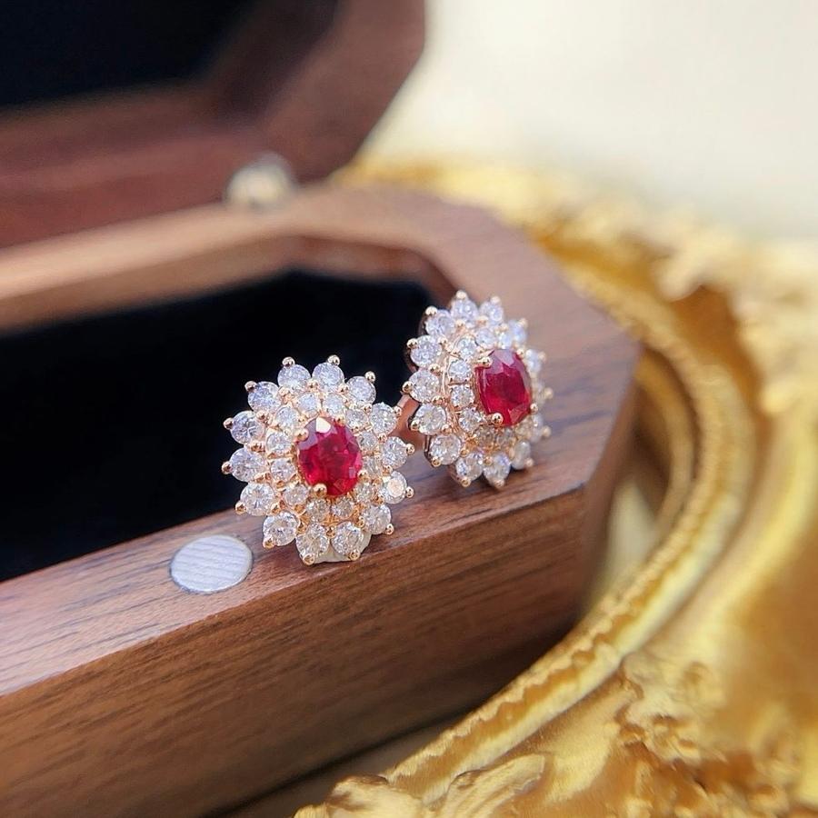 GRC Certified Ruby 18K Yellow Gold Sunflower Earrings with Diamonds In New Condition For Sale In Kowloon, HK