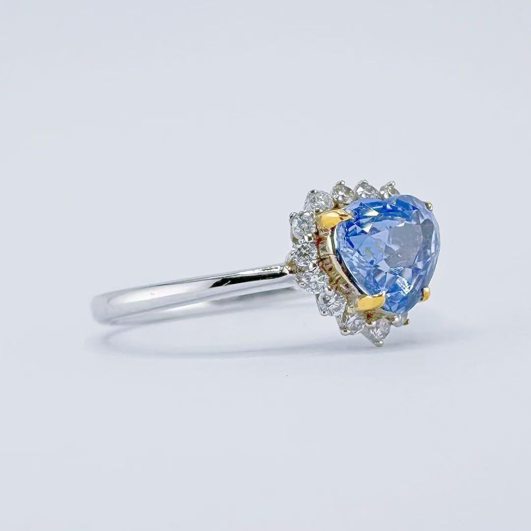 Women's or Men's GRC Certified Unheated Heart - Shaped Sapphire 18K White Gold Diamond Ring For Sale