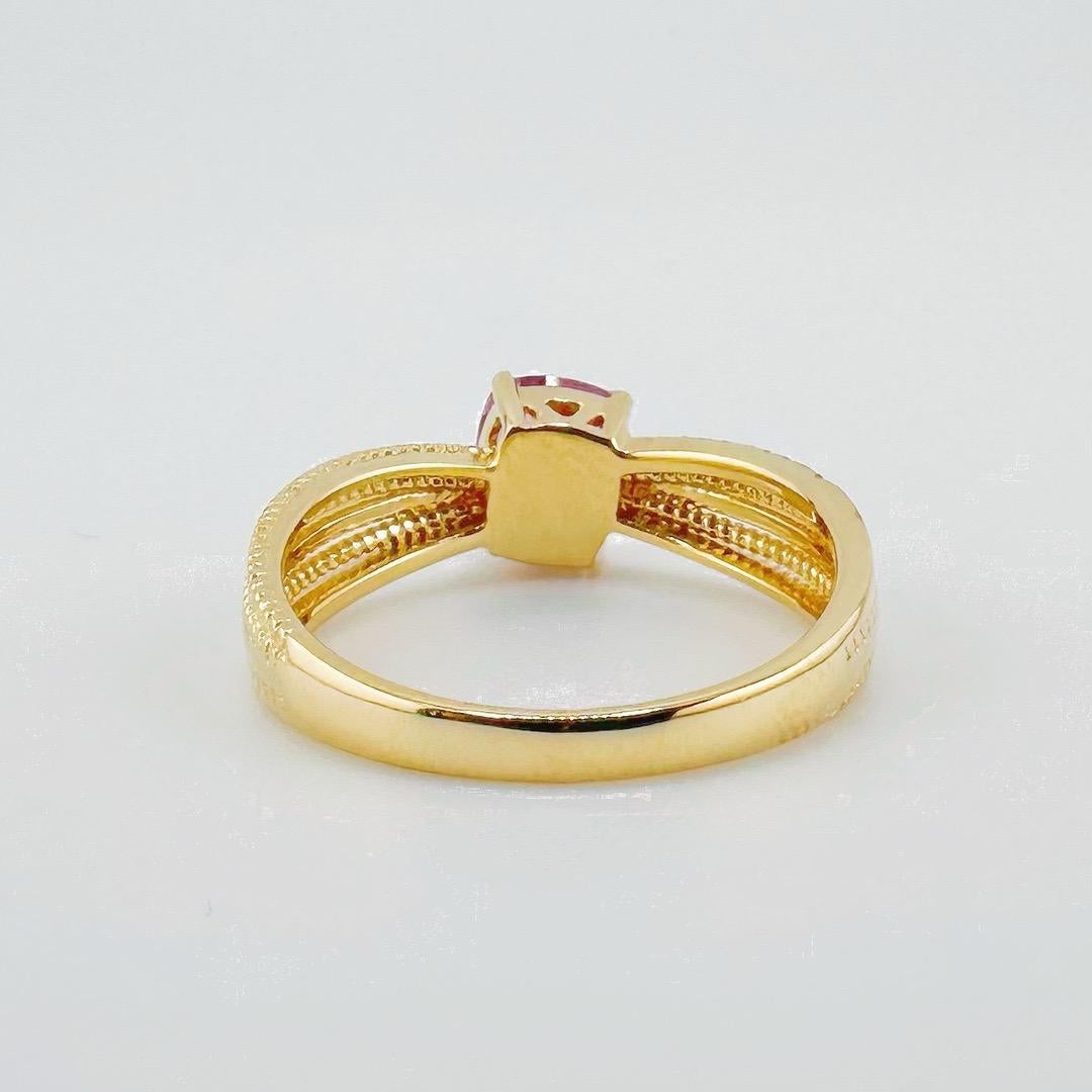 Brilliant Cut GRC Certified Unheated Padparadscha Sapphire 18K Yellow Gold Diamond Ring For Sale