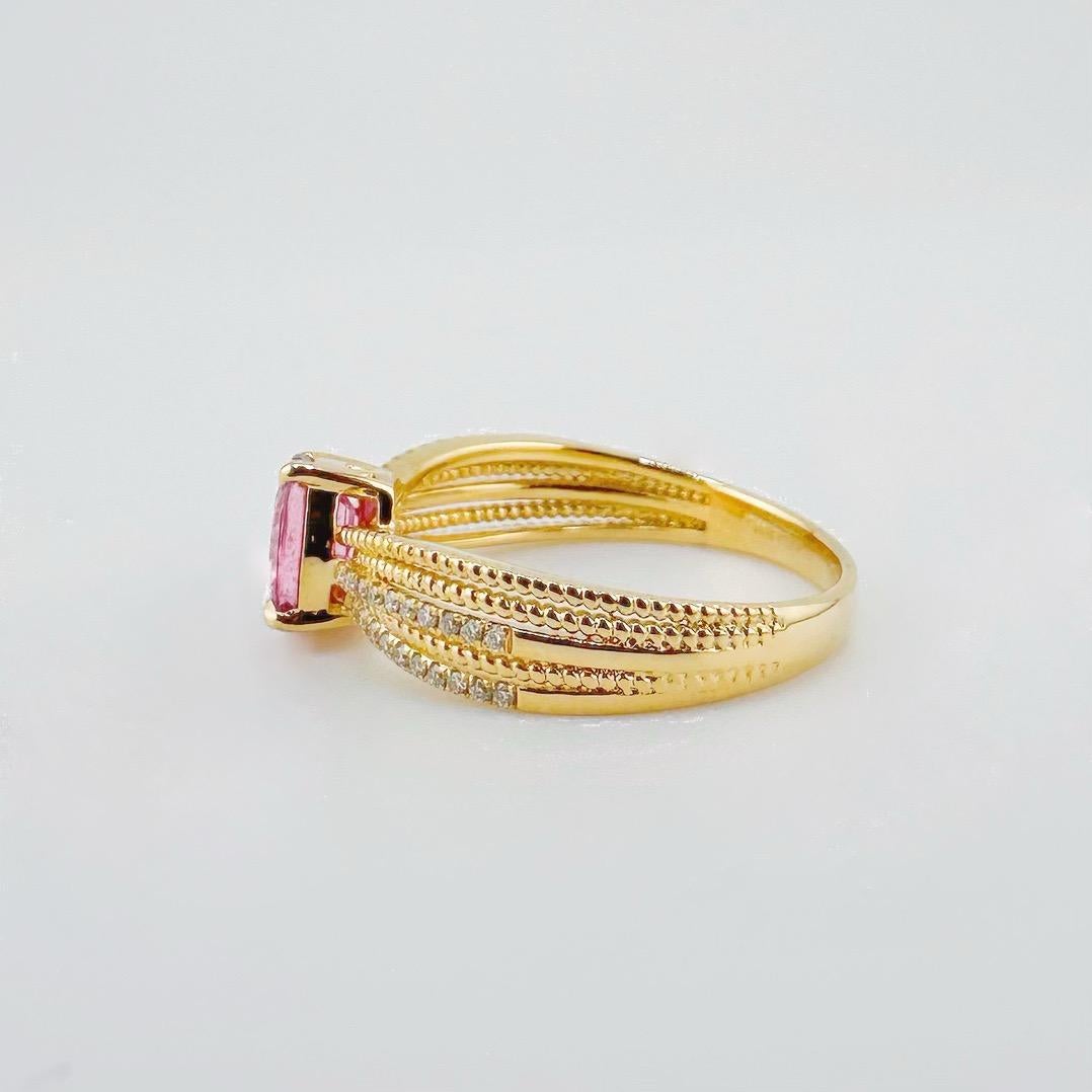 Women's or Men's GRC Certified Unheated Padparadscha Sapphire 18K Yellow Gold Diamond Ring For Sale