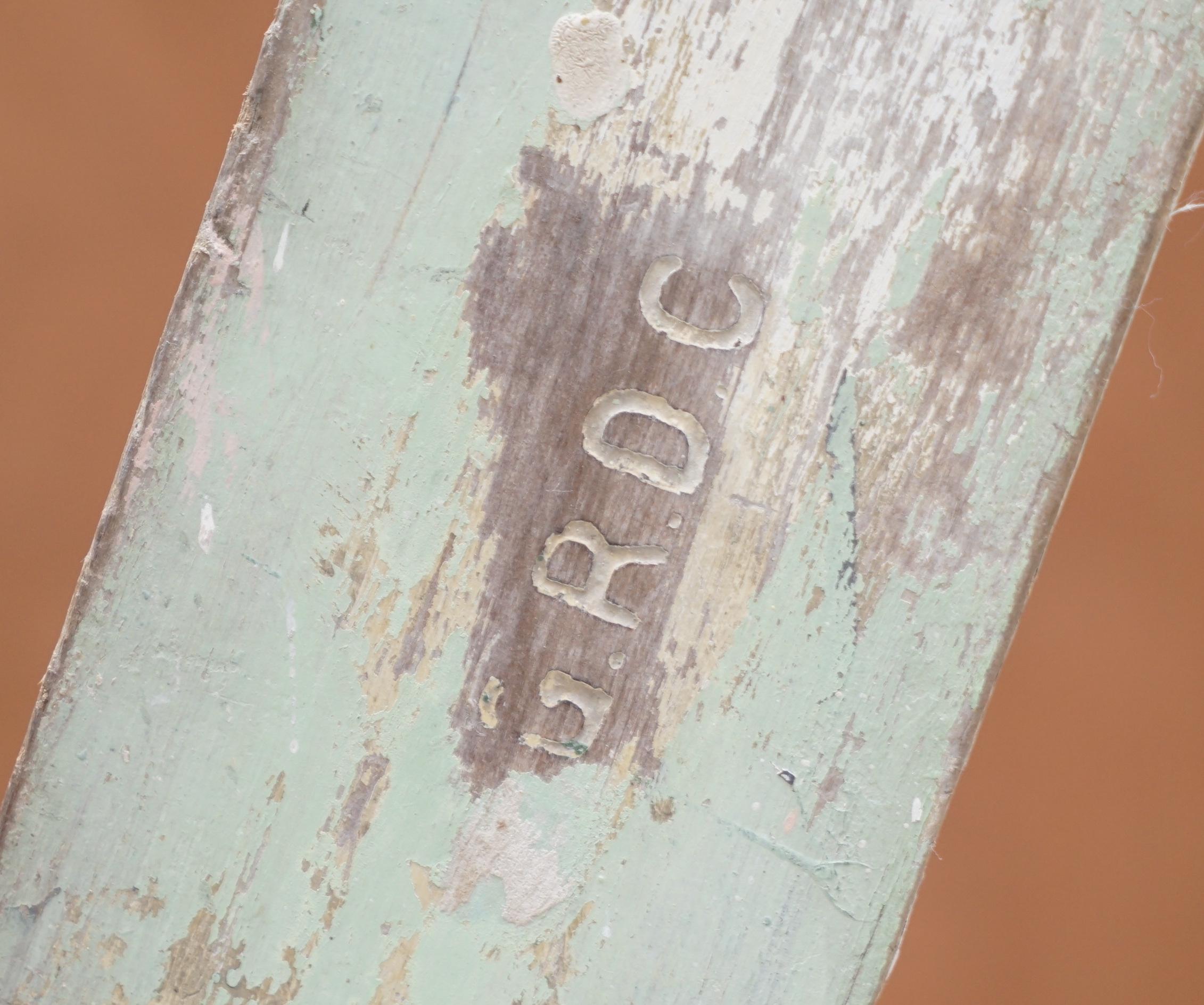 Grdc Stamped Pitch Pine circa 1920's Original Aqua Green Paint Decorators Ladder For Sale 2