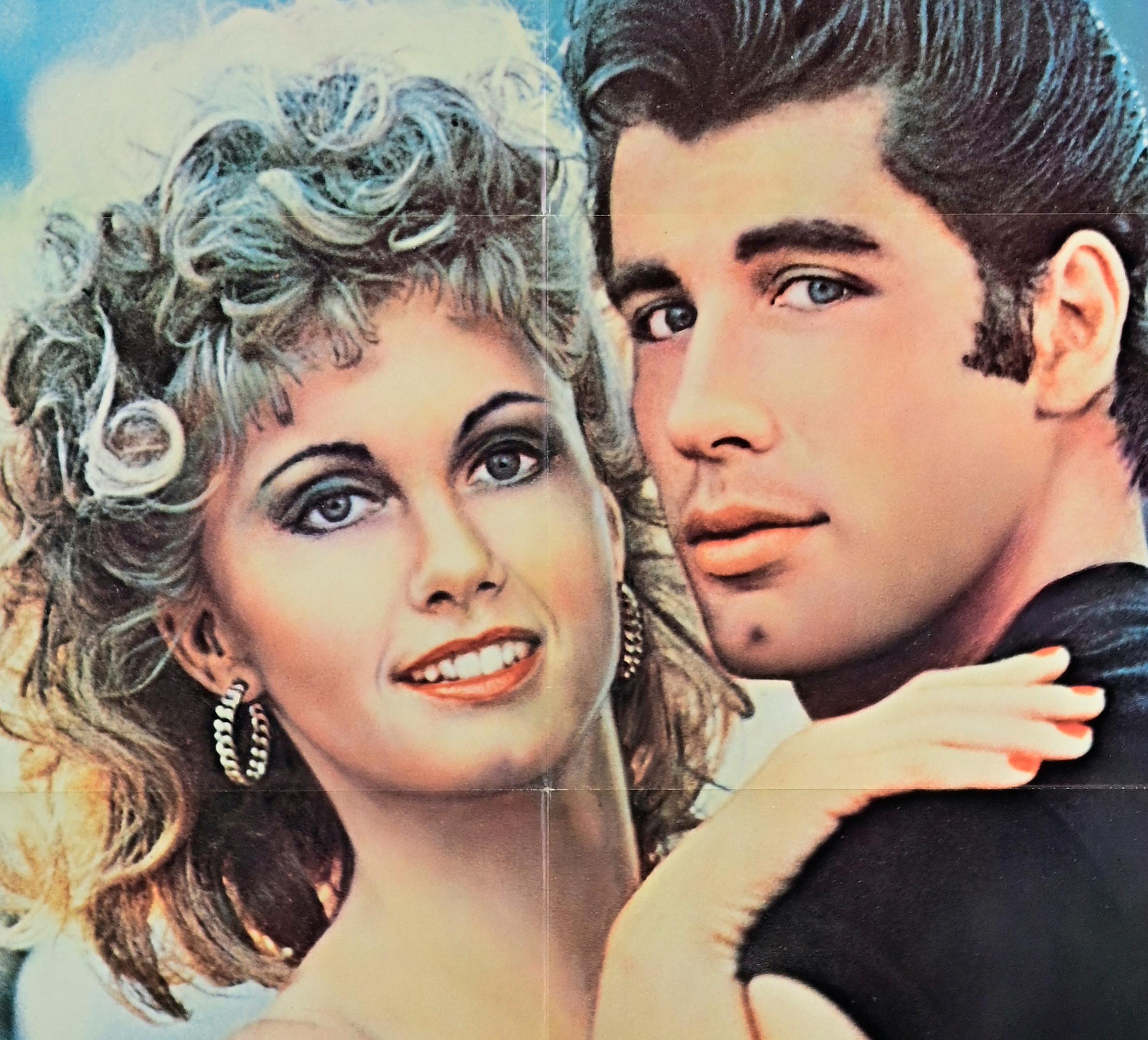 U.S. One-Sheet (27 × 41 in.), Paramount.
Regie: Randal Kleiser, in den Hauptrollen John Travolta, Olivia Newton-John. Fotokunstwerk eines ikonischen Paares, Tagline 