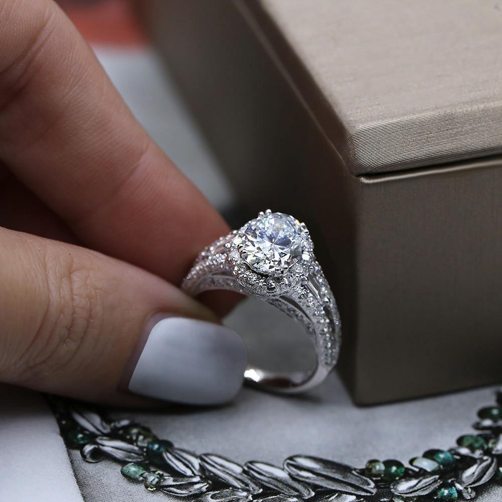Im Angebot: Great 18k Weißgold Verlobungsring mit Diamanten 3,24ct. () 4