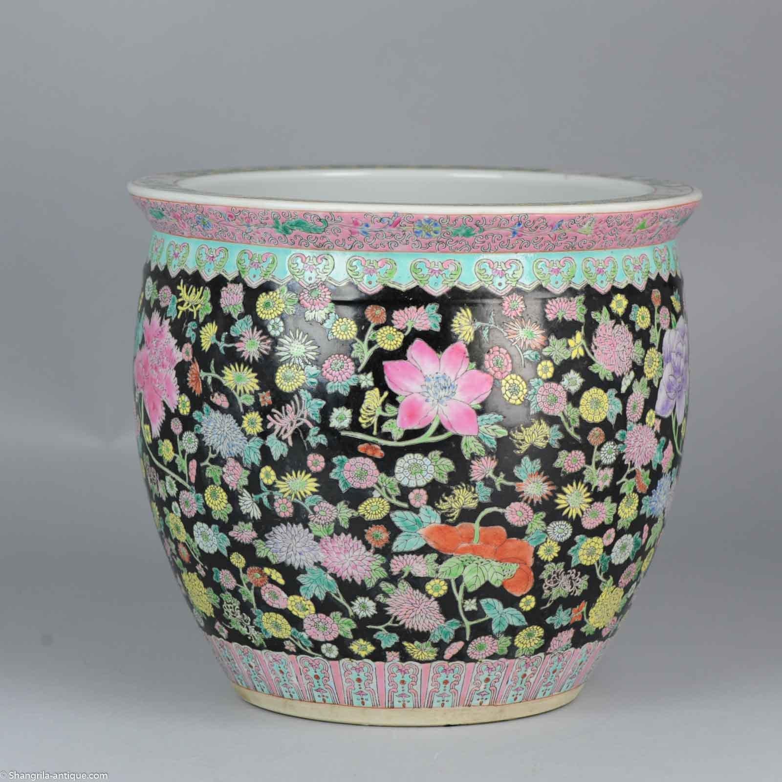 Great 20th Century Chinese Porcelain Fishbowl / Planter for Flower Jardinière 7