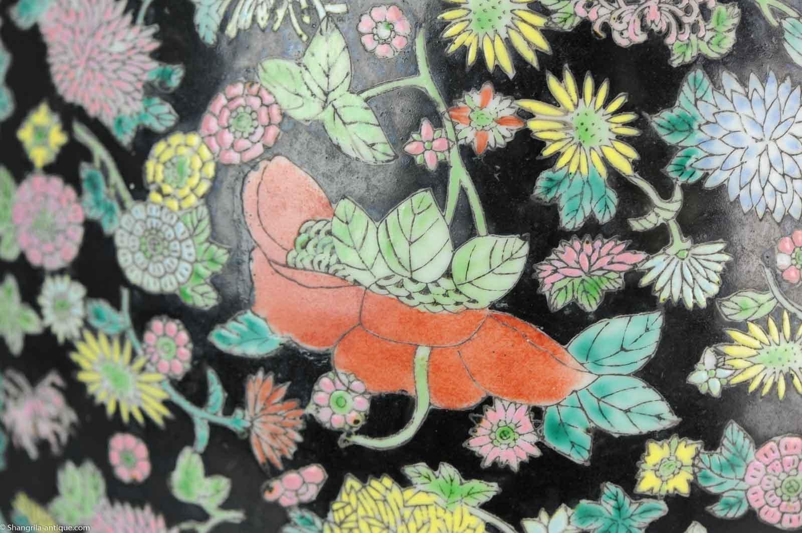 Great 20th Century Chinese Porcelain Fishbowl / Planter for Flower Jardinière In Excellent Condition In Amsterdam, Noord Holland