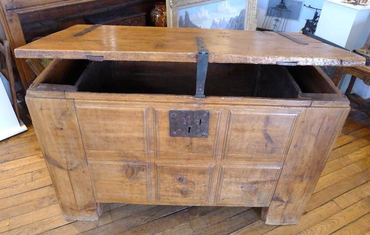 French Great Alpine Chest, 18th century For Sale