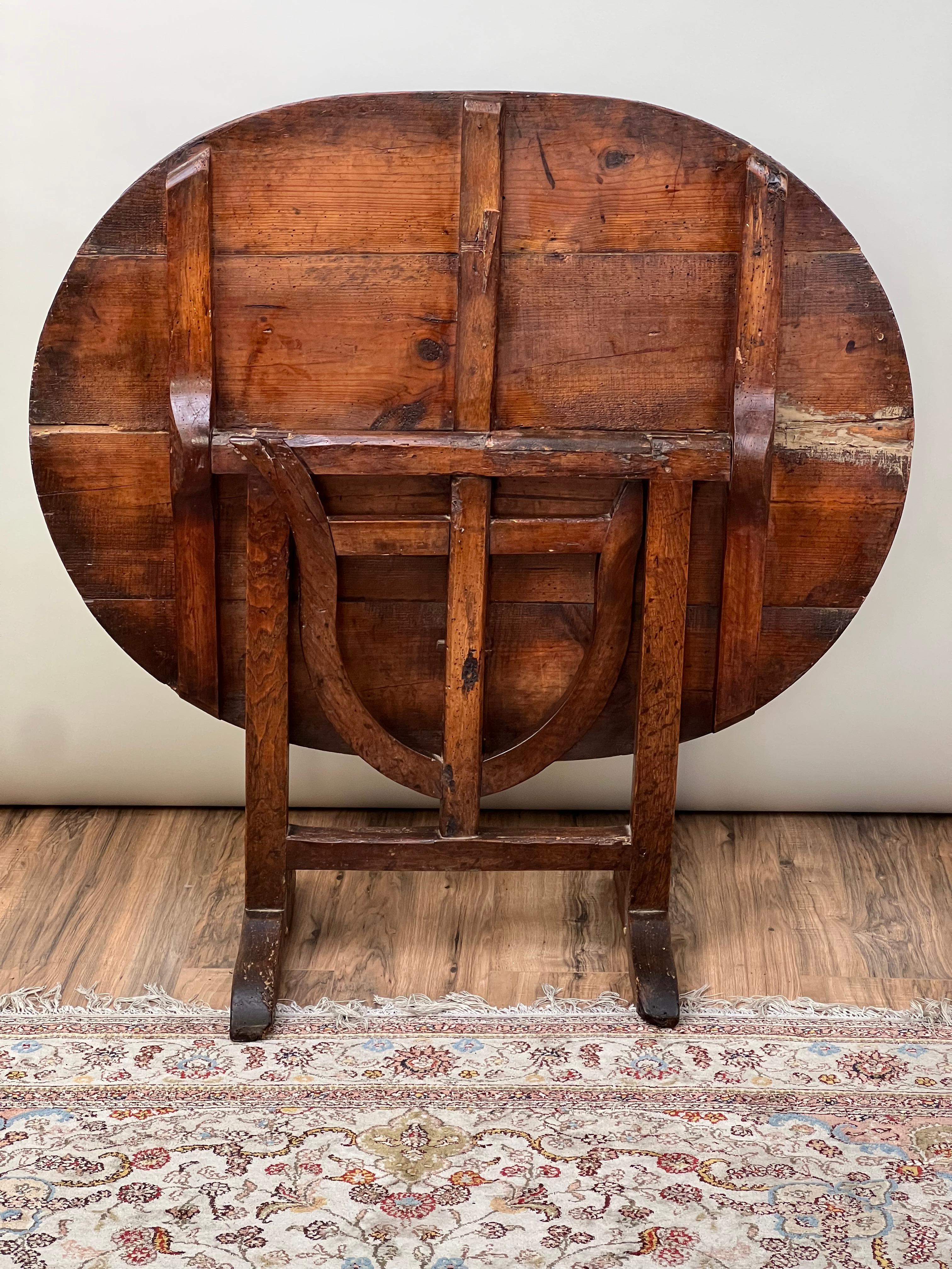 Great Antique 18th Century French Wine Table In Fair Condition For Sale In Westfield, MA