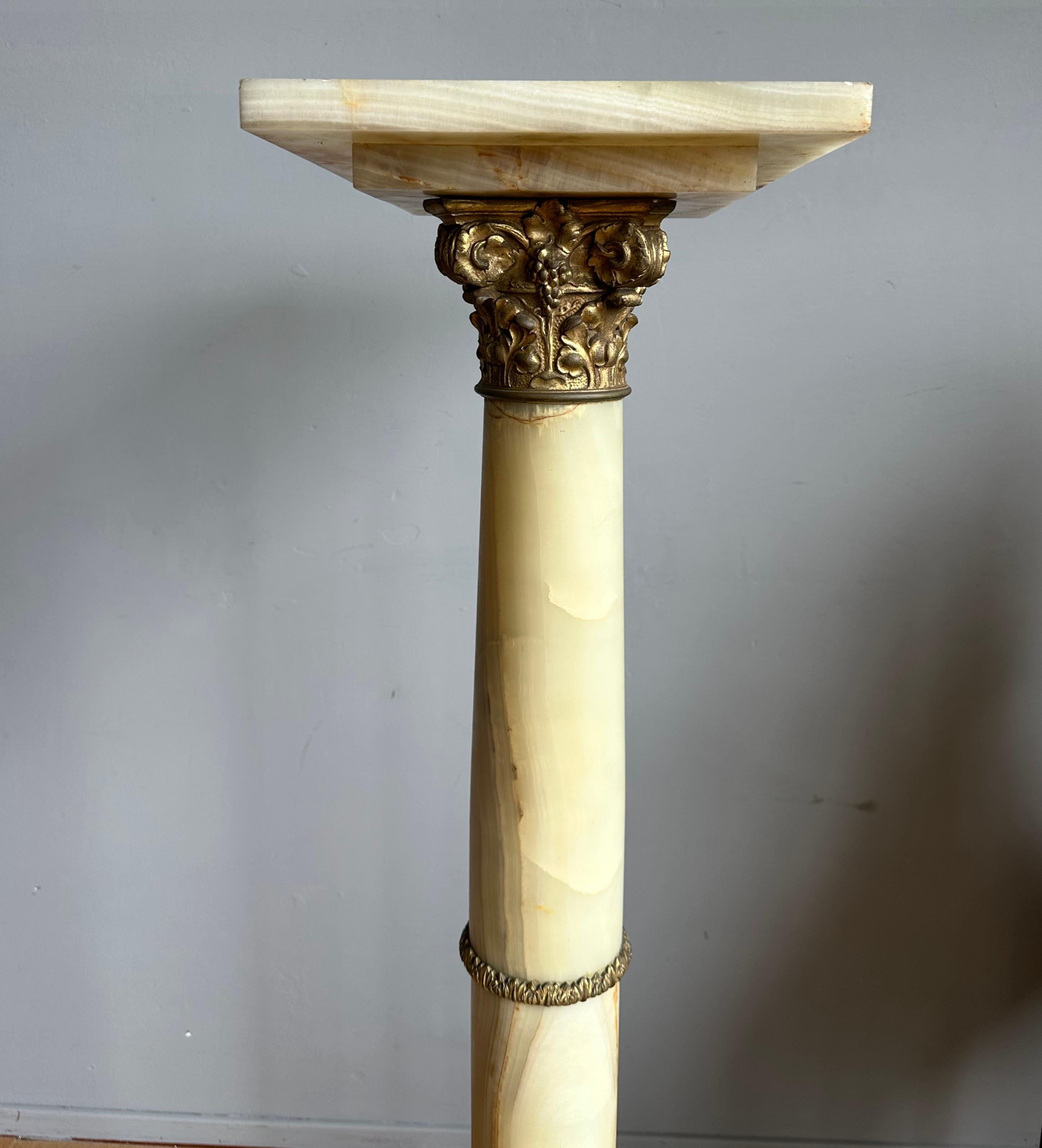 Großartiger antiker Onyx- und Bronze-Säulenständer im gotischen Stil, markiert im Angebot 6