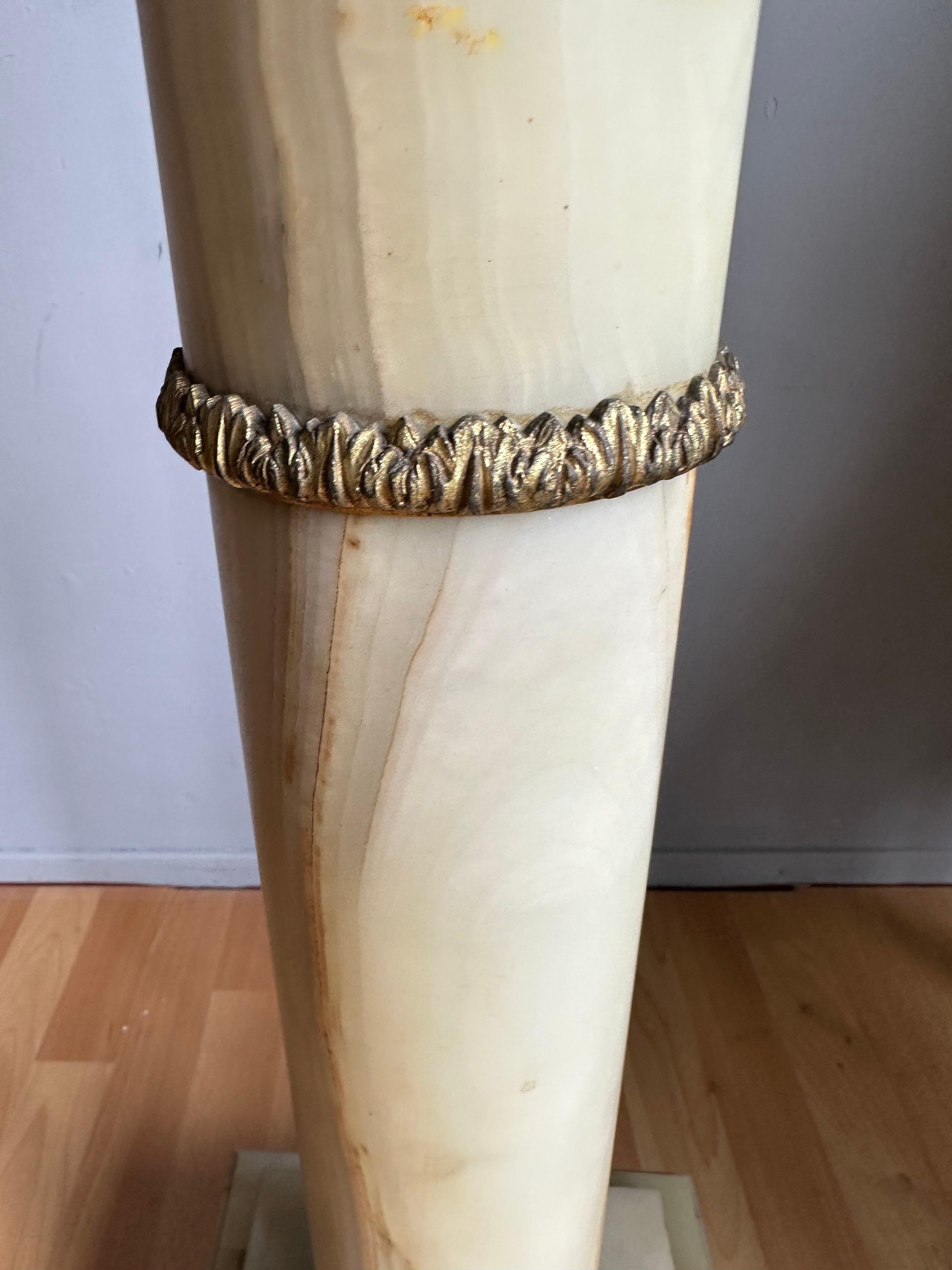 Großartiger antiker Onyx- und Bronze-Säulenständer im gotischen Stil, markiert im Angebot 10