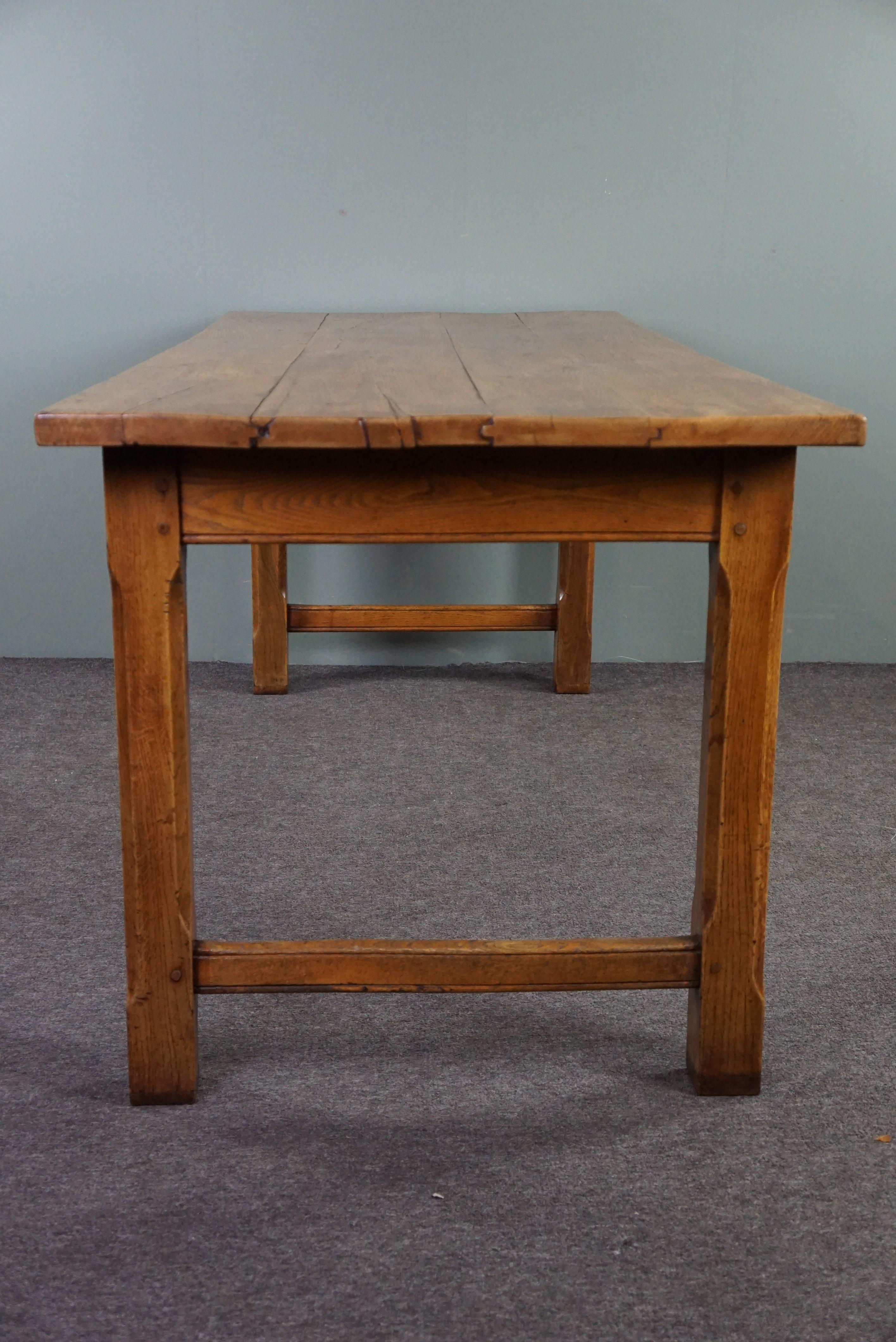 Hand-Crafted Great antique oak French dining table, 19th century For Sale