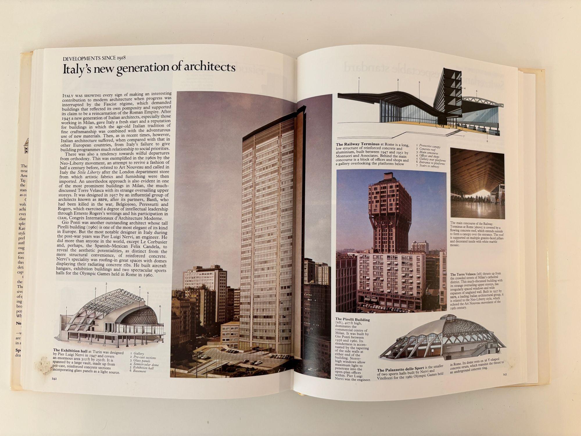 Great Architecture of the World Hardcover Book For Sale 3