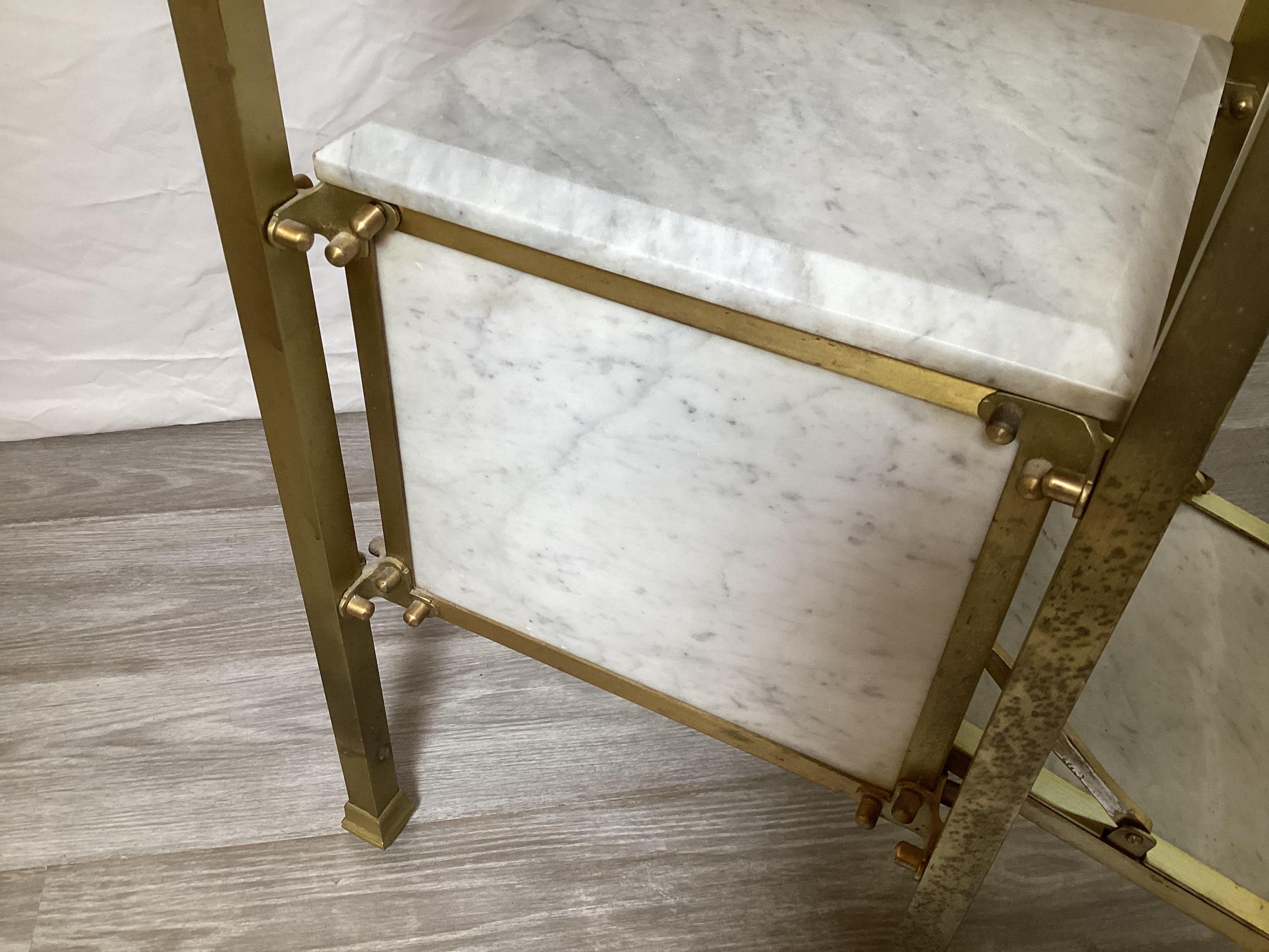 Great Rafael Garcid Brass and Marble Side Table Stand en vente 1