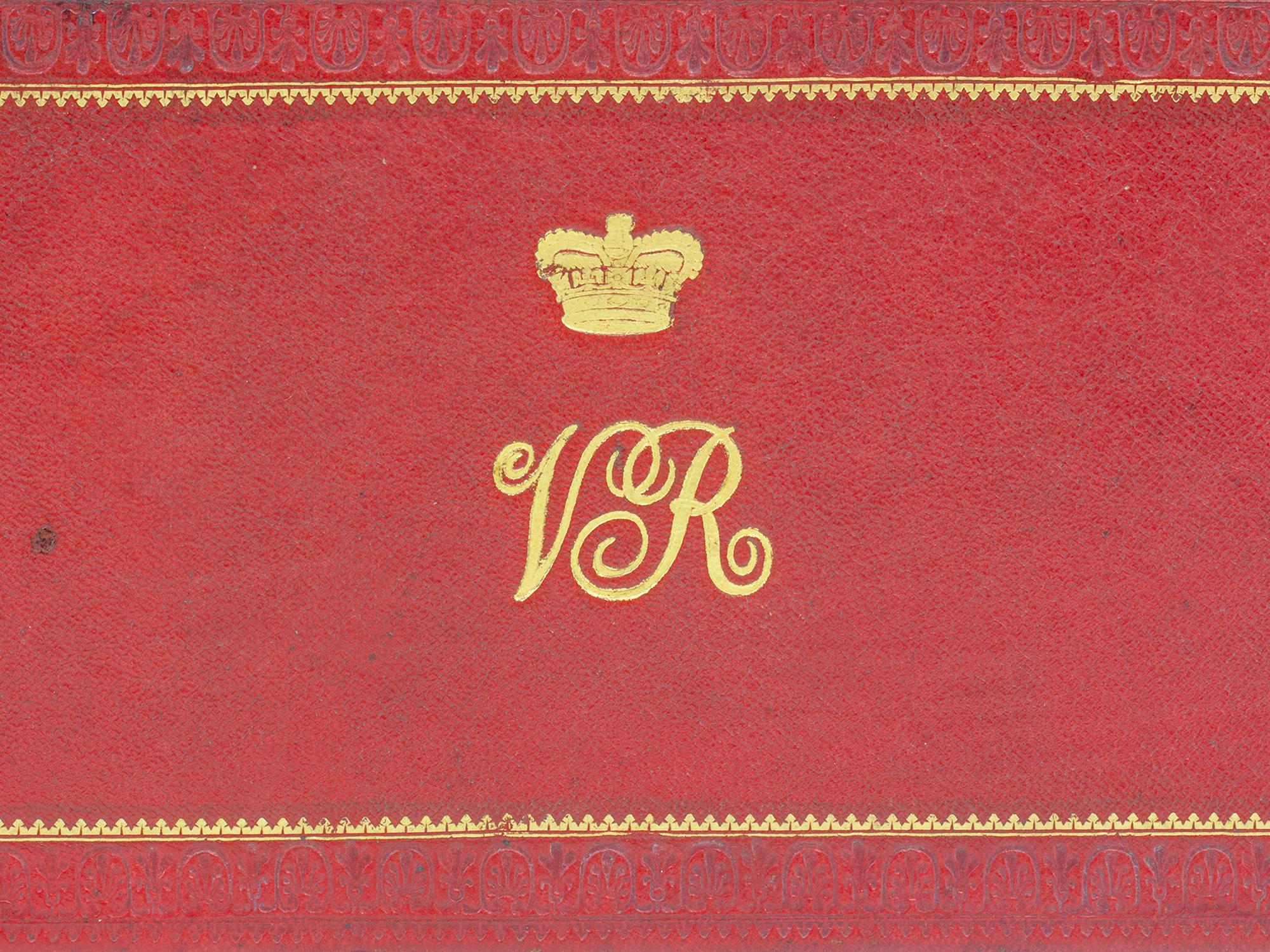 Great Britain English Red Leather Royal Presentation Box Victoria Regina 2