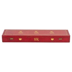 Great Britain English Red Leather Royal Presentation Box Victoria Regina