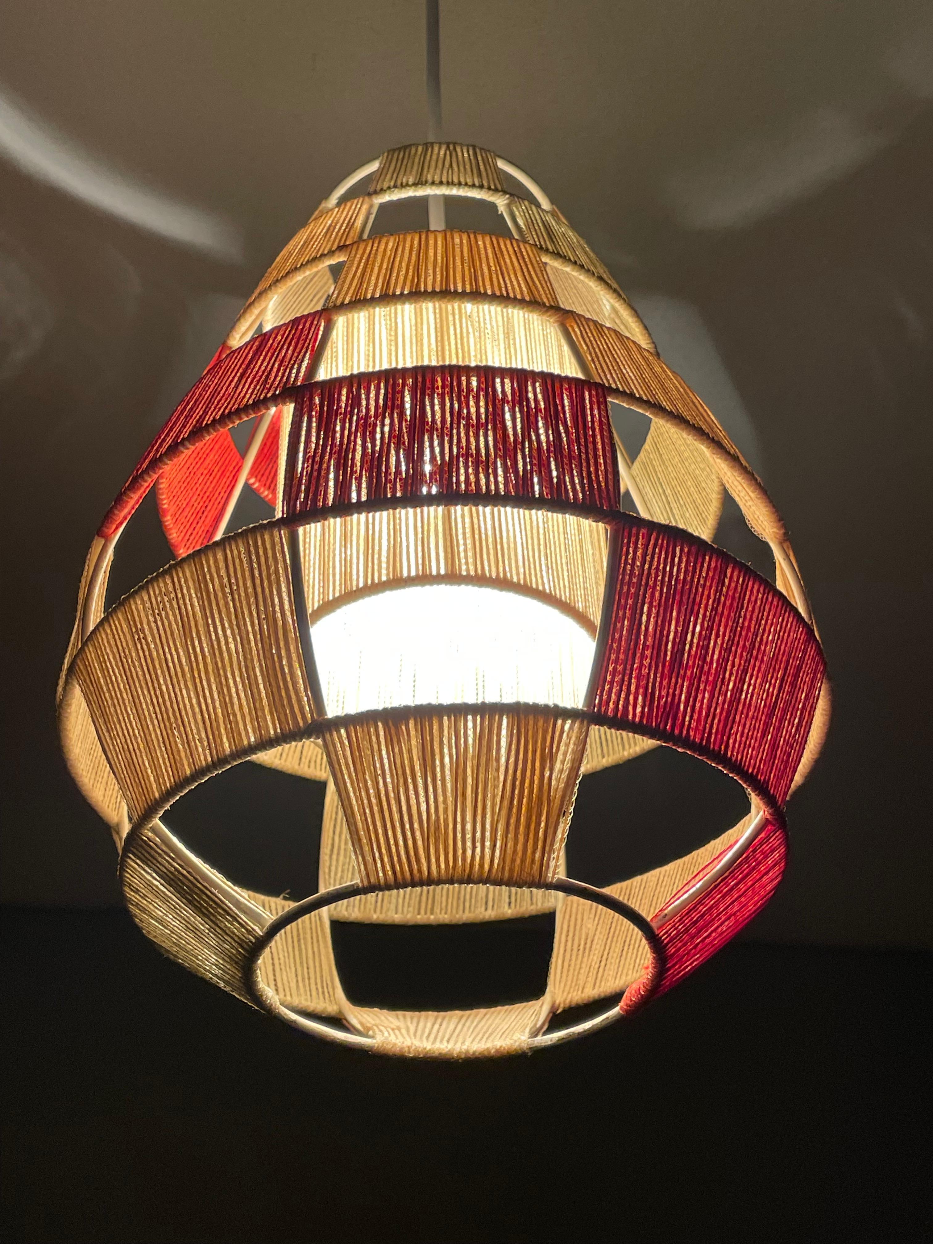 Great Design Midcentury Modern Metallrahmen-Pendelleuchte mit Metallrahmen w. Baumwollgarn-Farben 11
