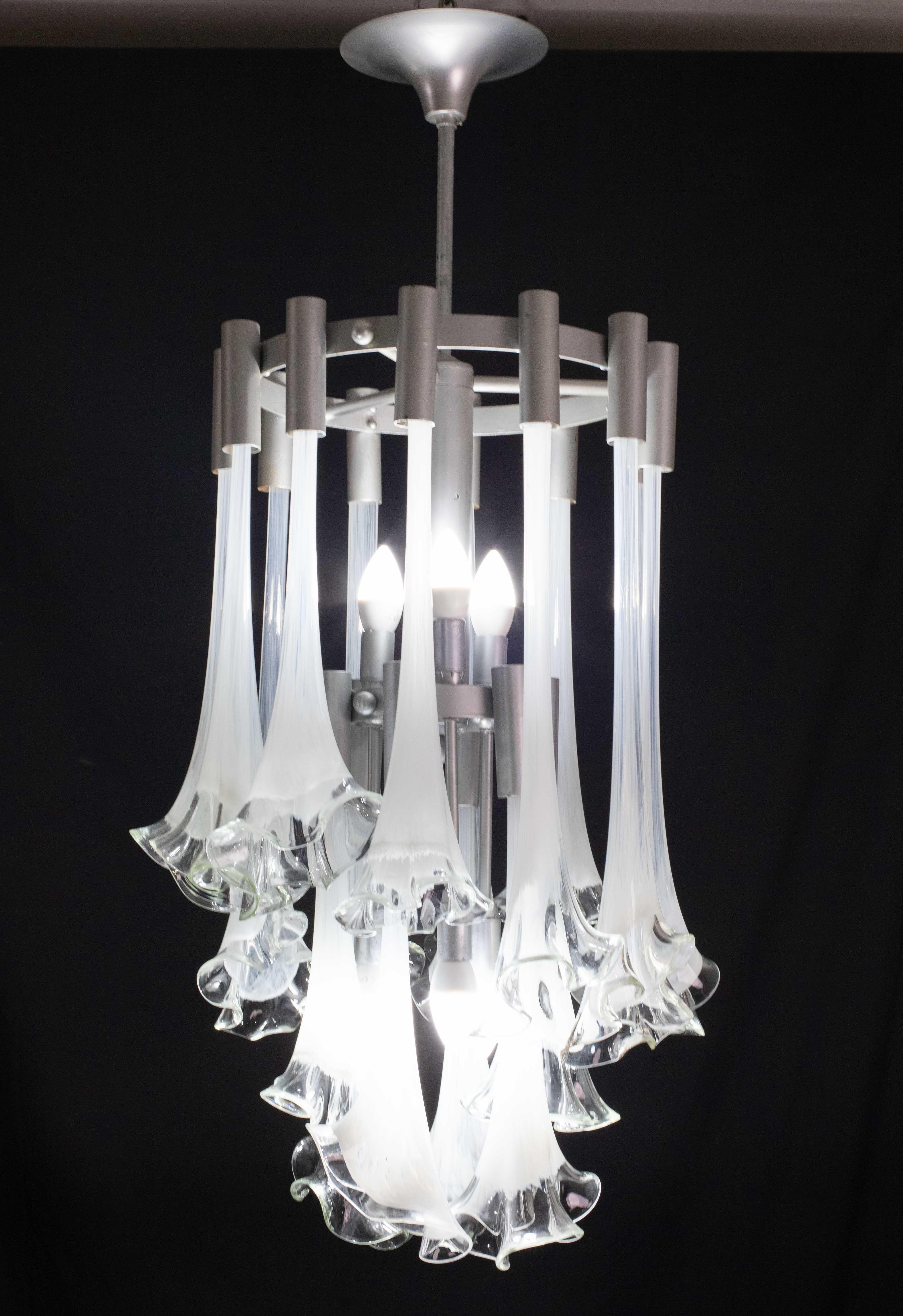 Great Design Murano Glass White Chandelier “Calle” by Venini, 1970 In Good Condition For Sale In Roma, IT