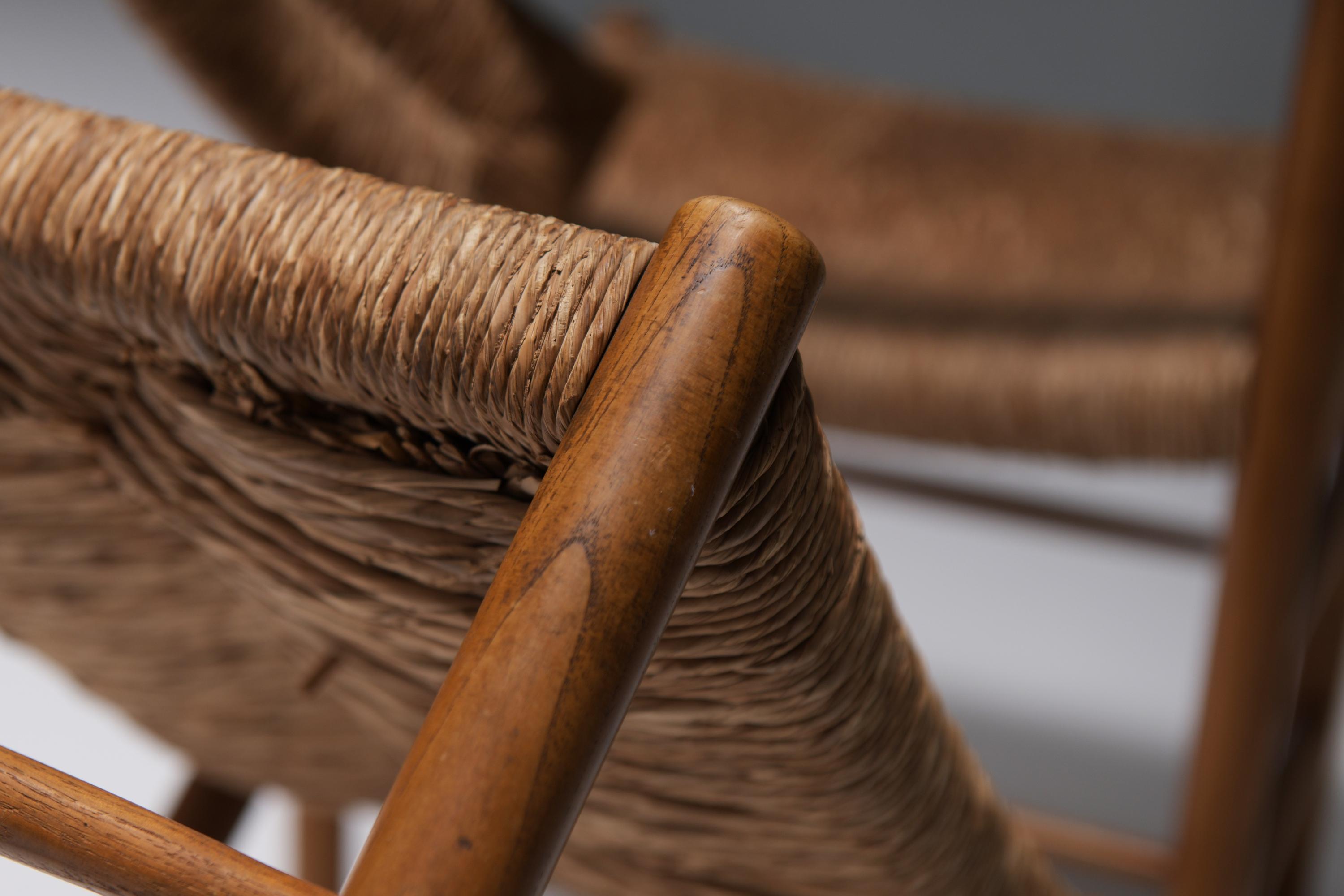 Chaises de salle à manger du Dordogne par Charlotte Perriand /Robert Sentou - France 9