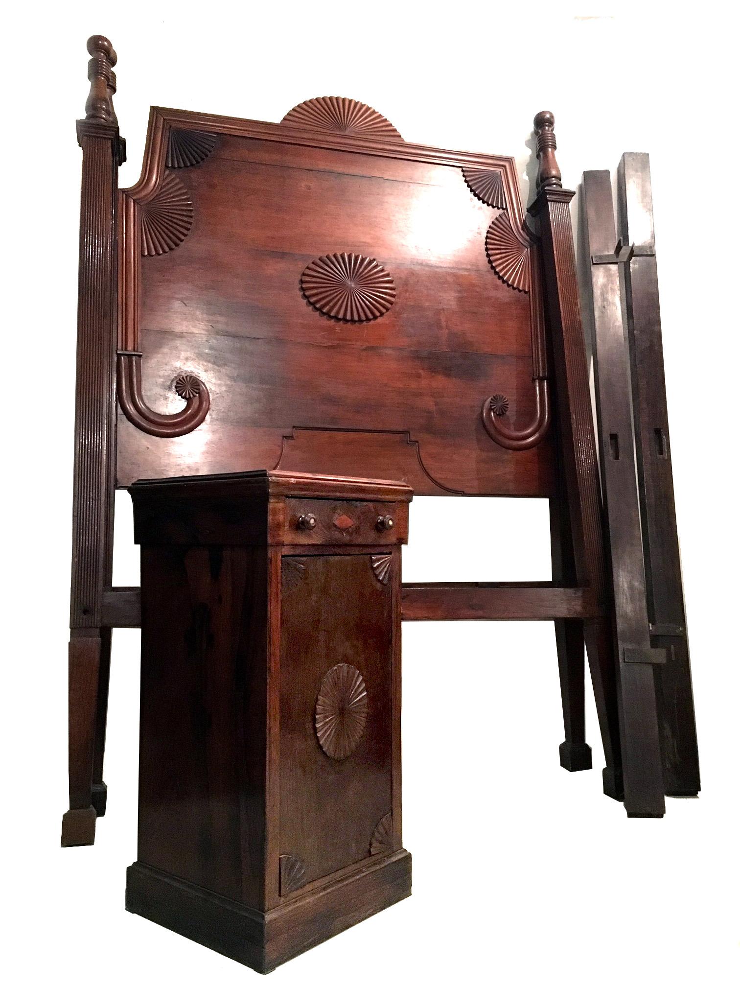 Presenting a beautifully crafted early 19th-century American Federal Four Poster Bed, an exquisite example of timeless craftsmanship. This bed showcases the elegant and understated sophistication typical of the Federal period, with clean lines and