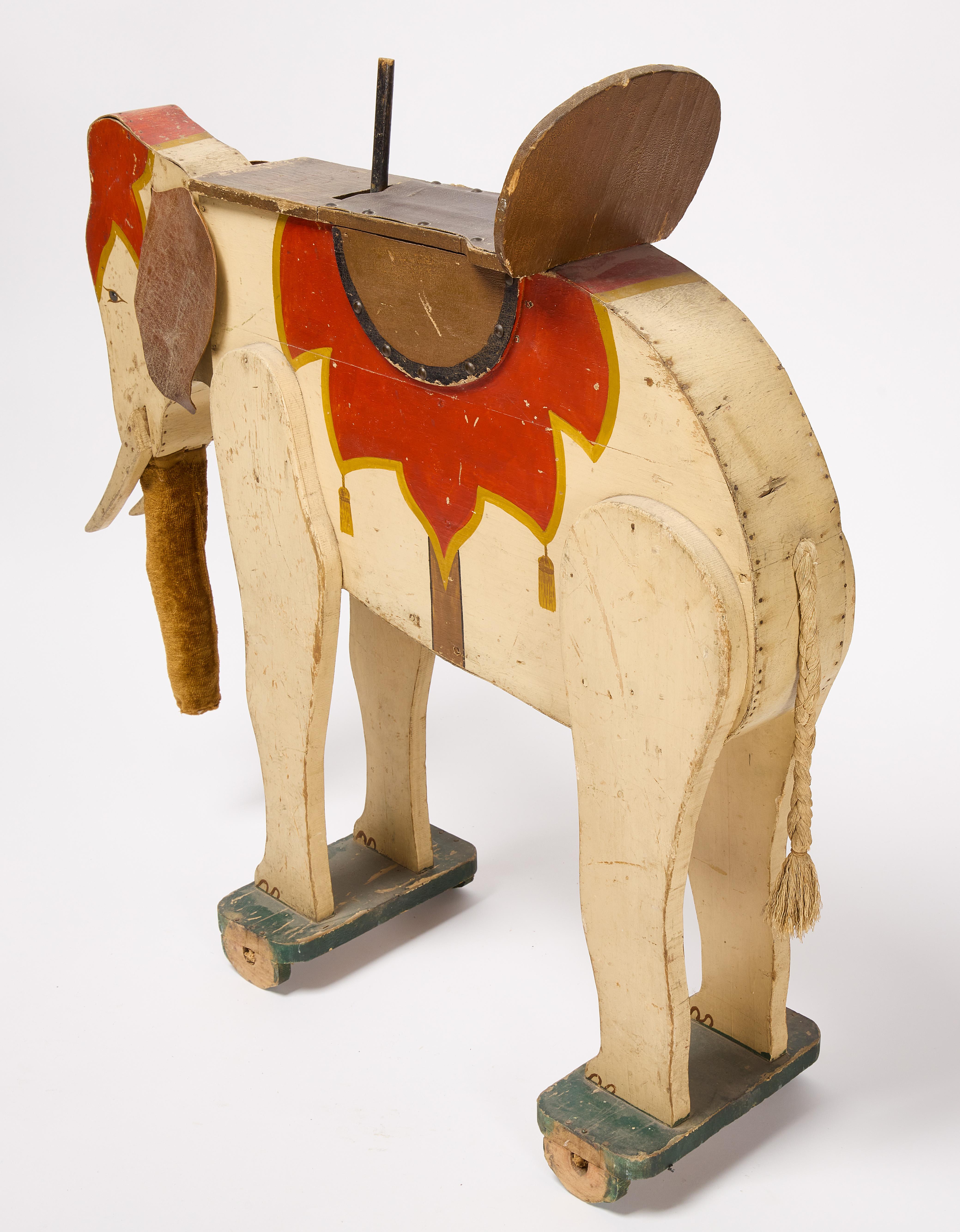 Great Folk Art Elefant Reiten Spielzeug (Volkskunst) im Angebot