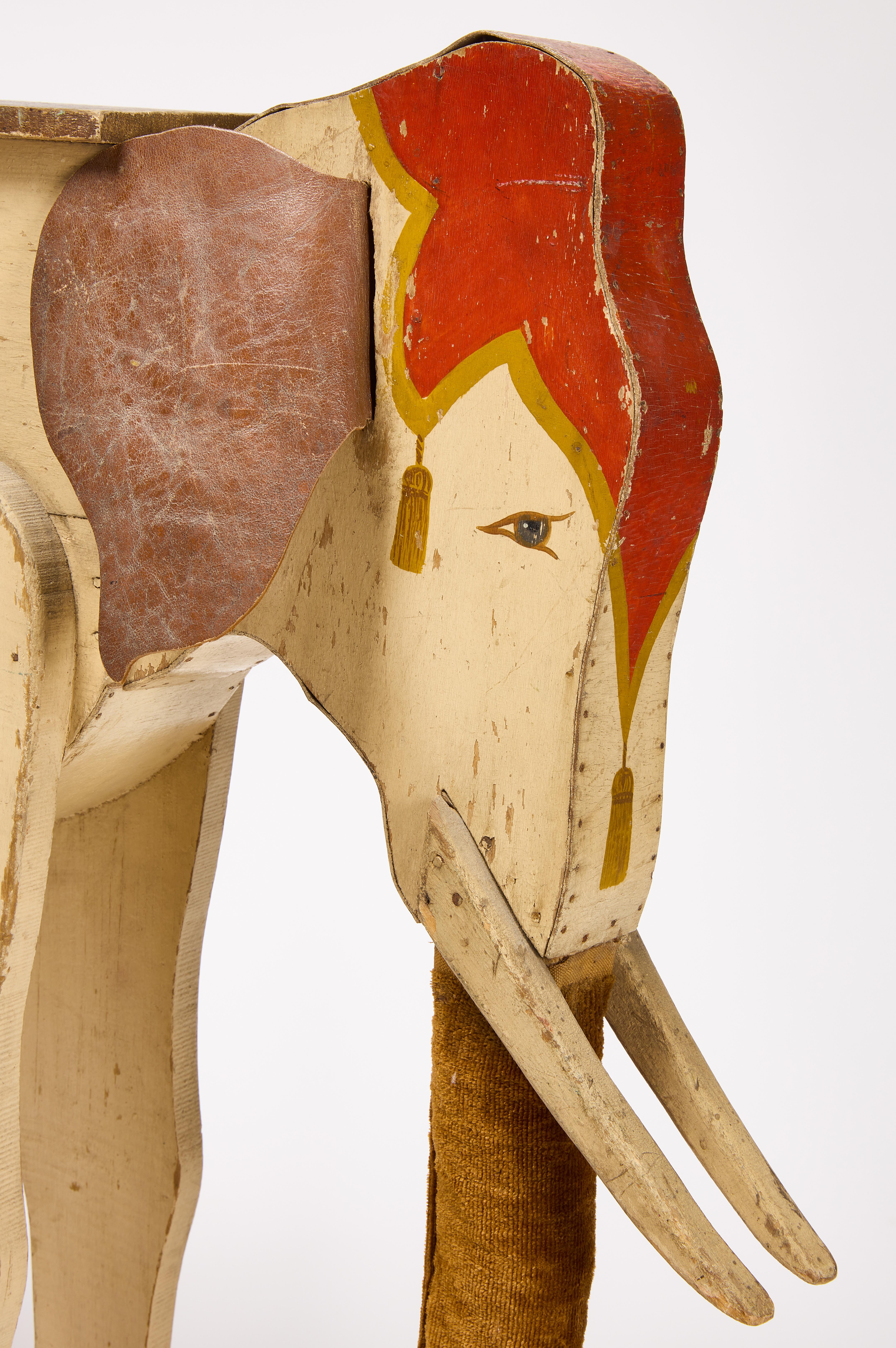 Great Folk Art Elefant Reiten Spielzeug (amerikanisch) im Angebot