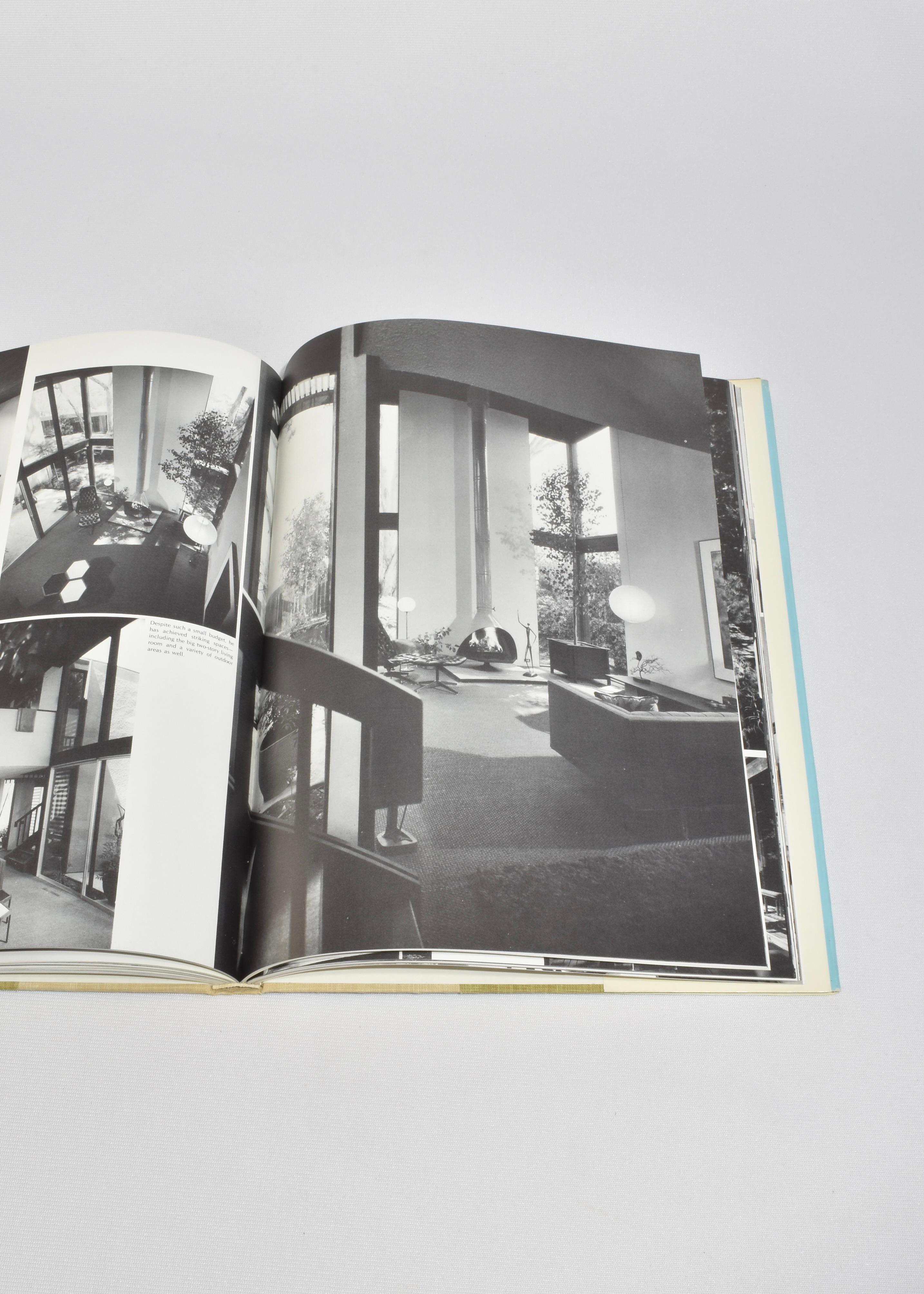 Vintage hardback book titled Great Houses. Edited by Walter F. Wagner Jr., published by McGraw-Hill, Inc. in 1976. First edition, 214 pages.

