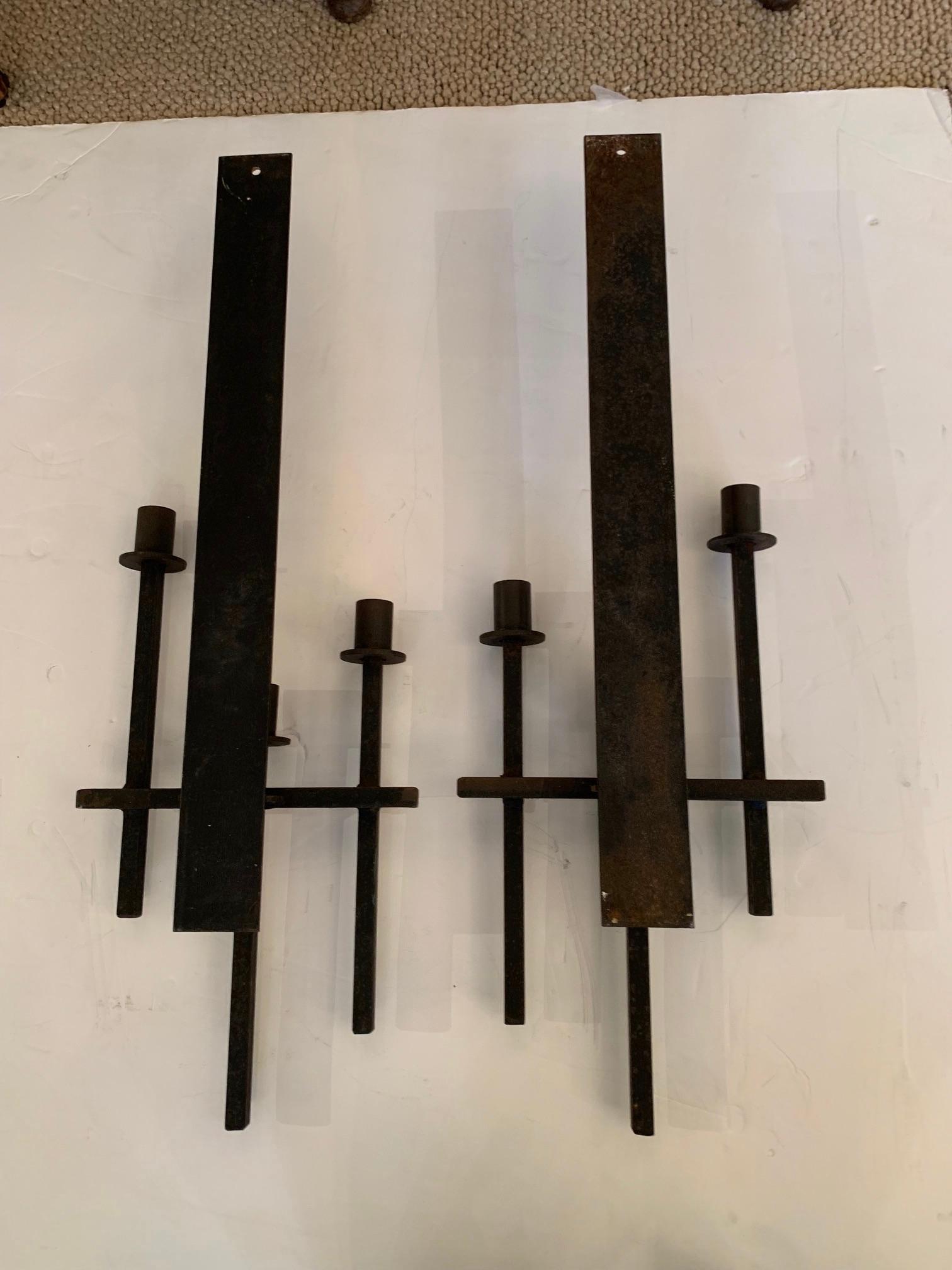Great Looking Pair of Mid-Century Modern Black Iron Architectural Candle Sconces In Good Condition In Hopewell, NJ