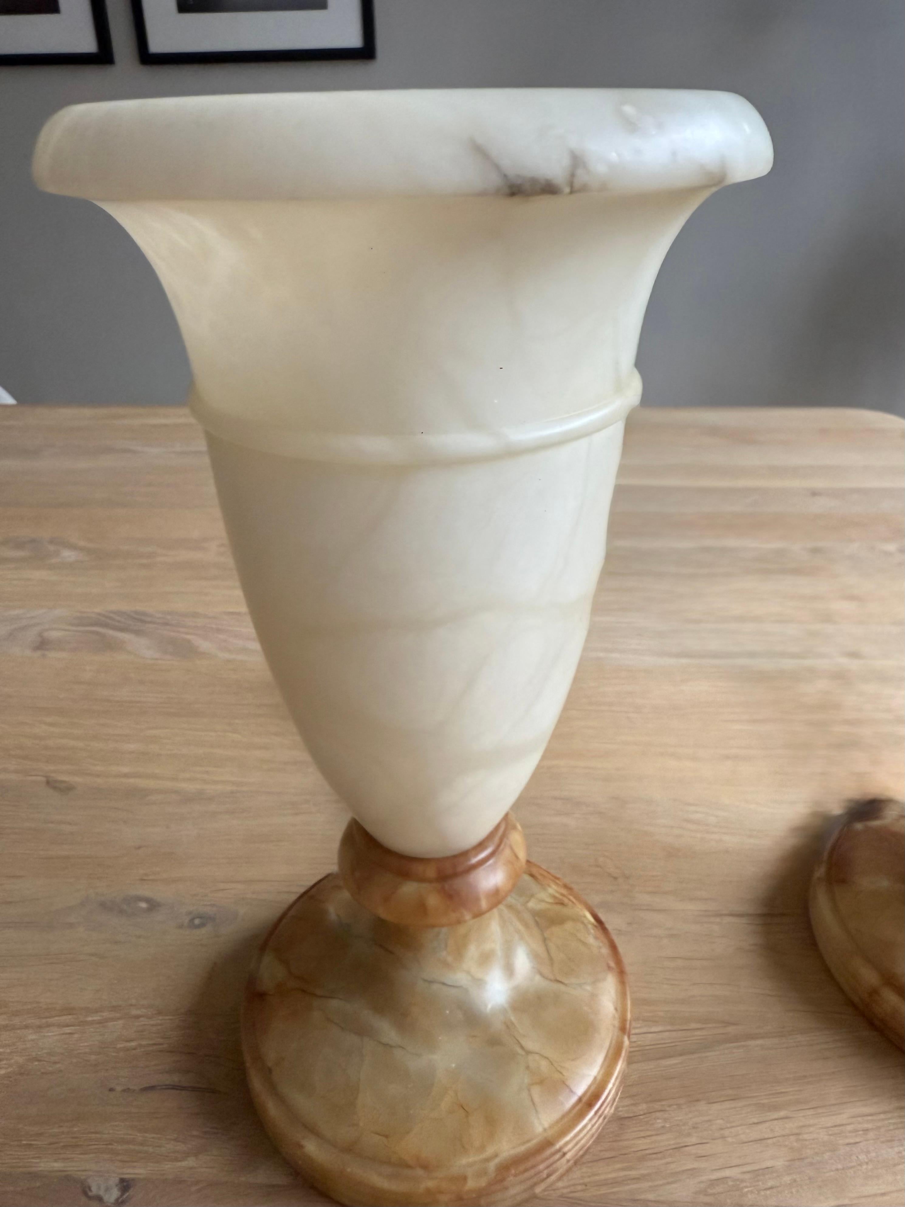 Art Deco Great Looking & Rare Design Pair of Timeless Alabaster Round Table Lamps, 1970s For Sale
