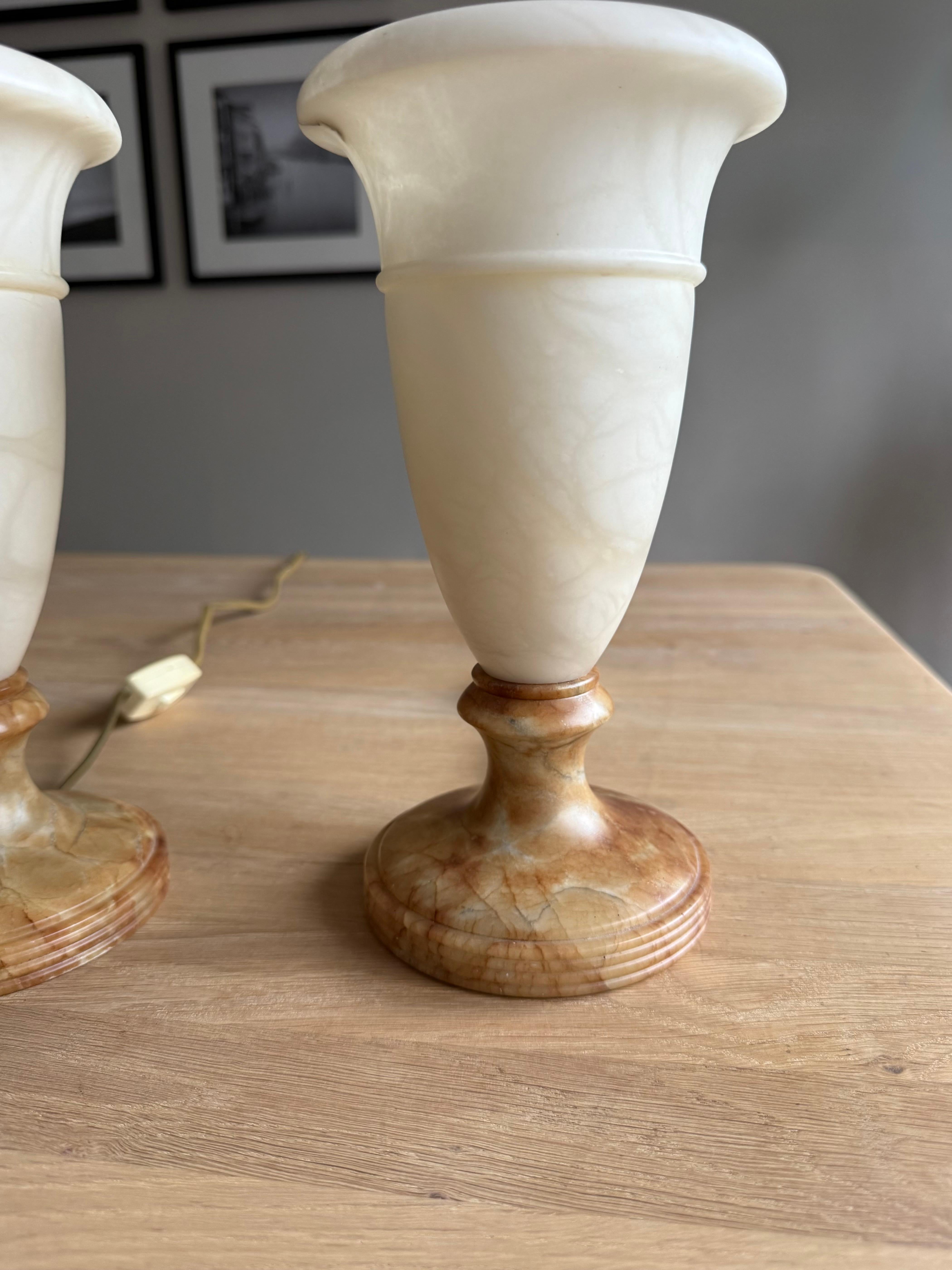 Great Looking & Rare Design Pair of Timeless Alabaster Round Table Lamps, 1970s For Sale 2