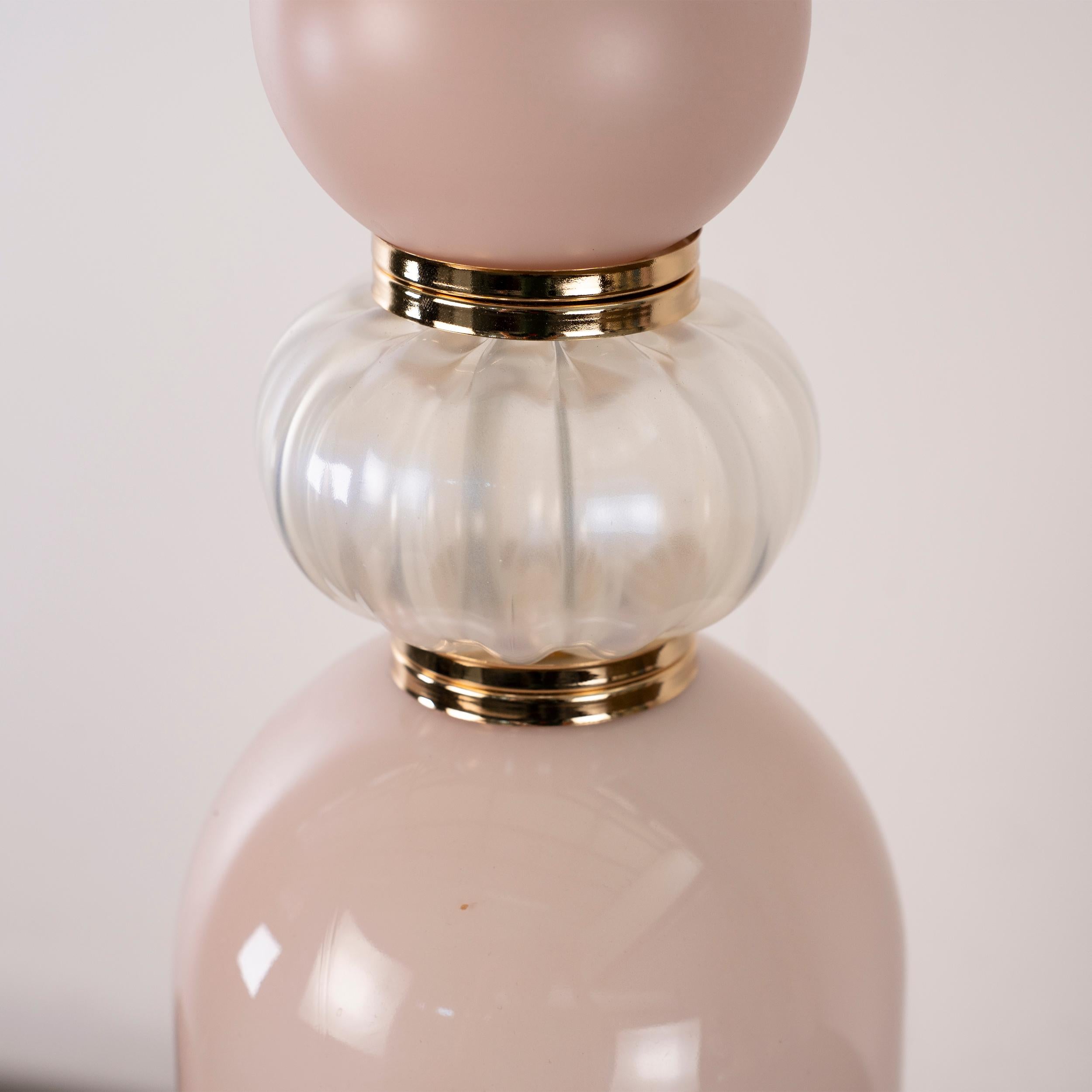Gran lámpara de mesa de cristal rosa y opal de Murano, Vintage Gabbiani Venezia en stock Italiano en venta