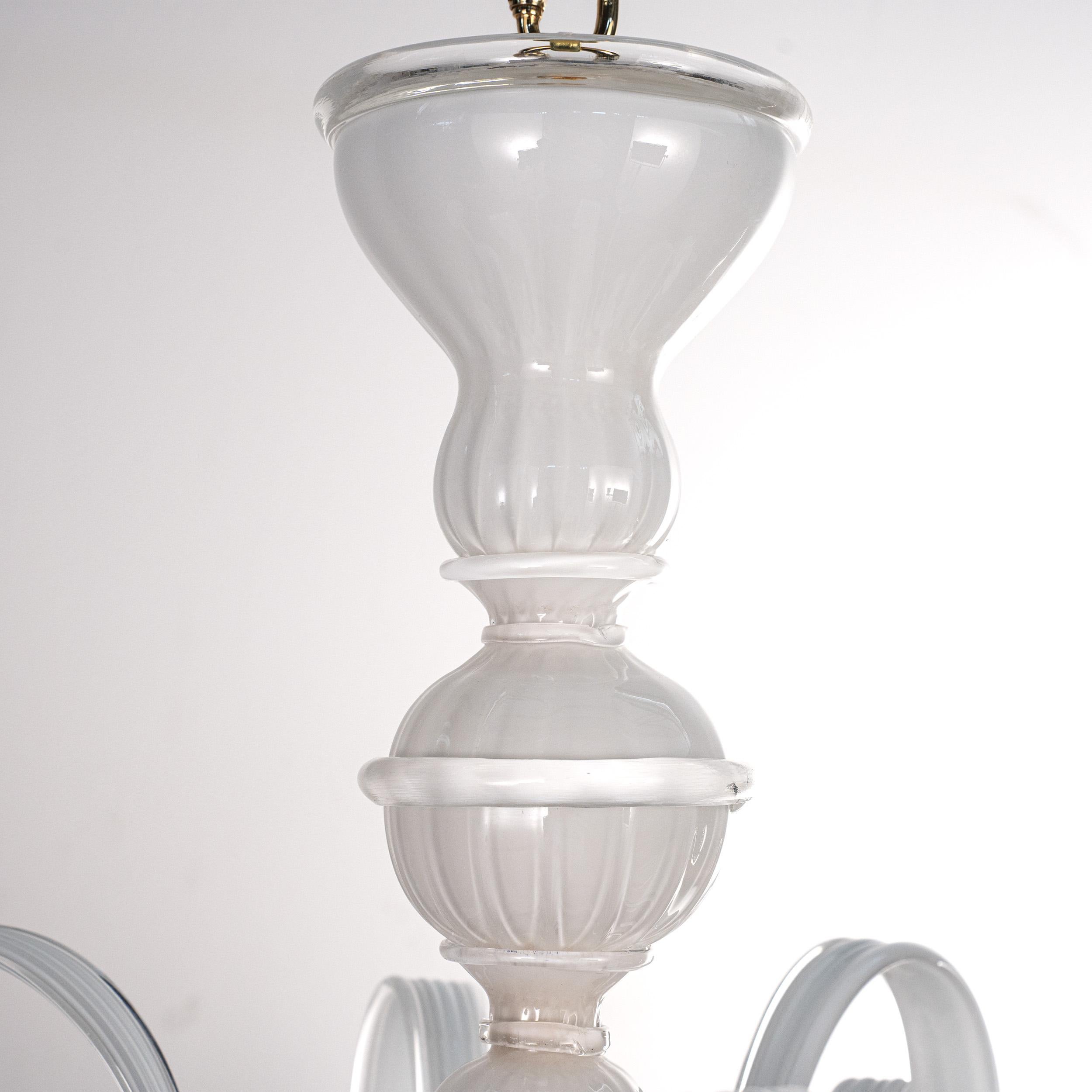 Grande lampadario in vetro bianco di Murano a 6 luci, Vintage Made in Italy, in stock in vendita 2