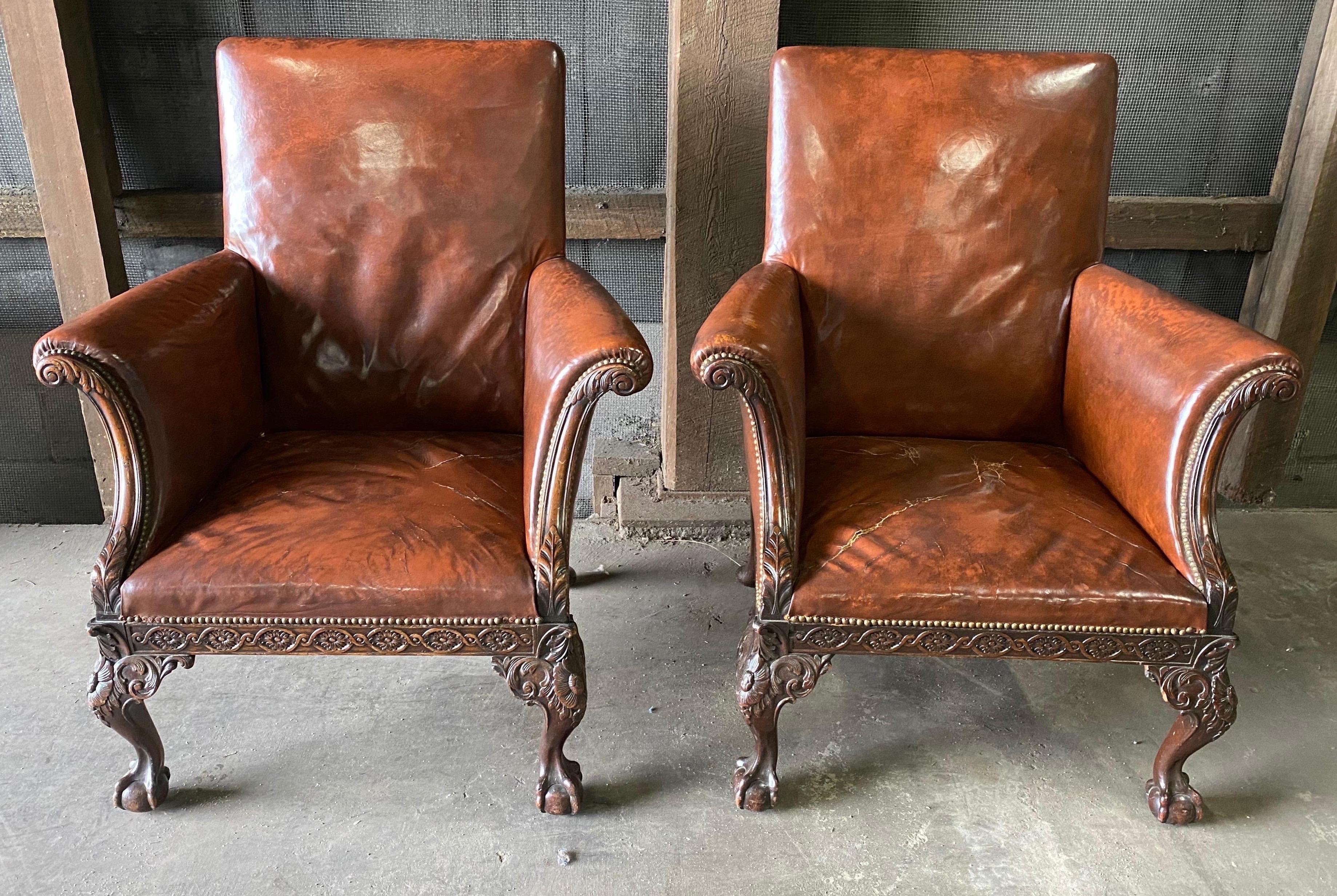Great Pair of 19th Century English Mahogany and Leather Armchairs 1